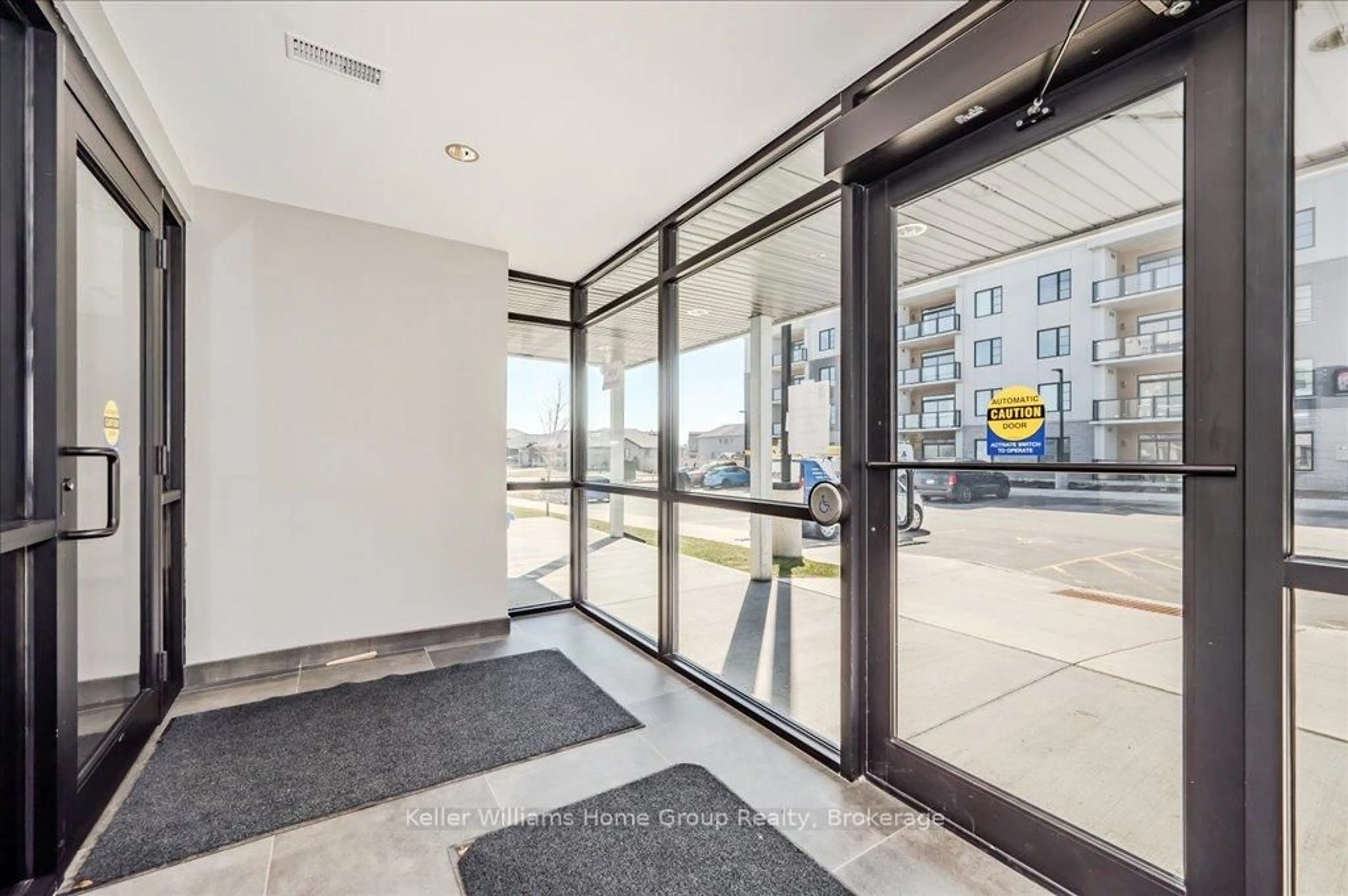 Indoor foyer for 99A Farley Rd #101, Centre Wellington Ontario N1M 0J9