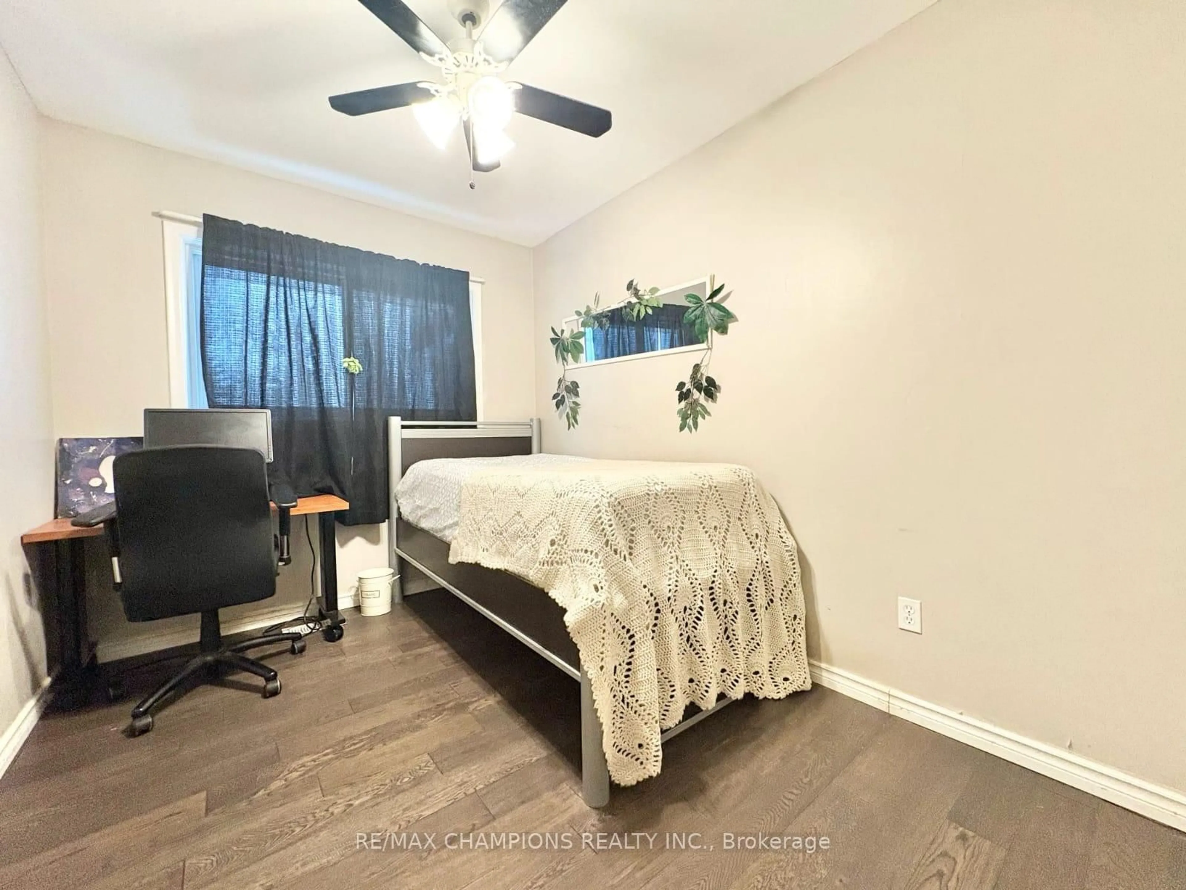 A pic of a room for 265 GLENRIDGE Dr, Waterloo Ontario N2J 3W5