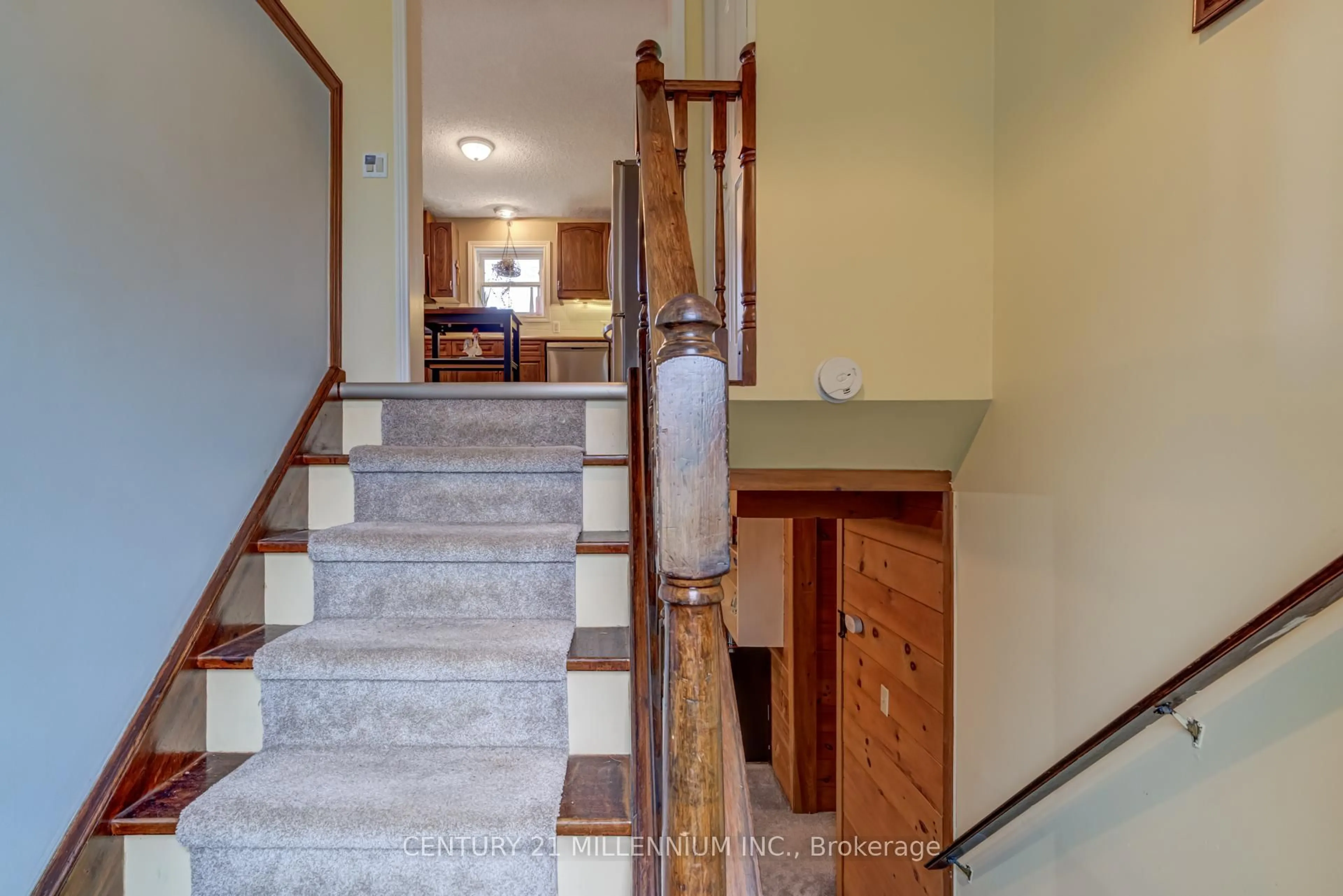 Stairs for 077286 7th Line, Melancthon Ontario L9V 2B5