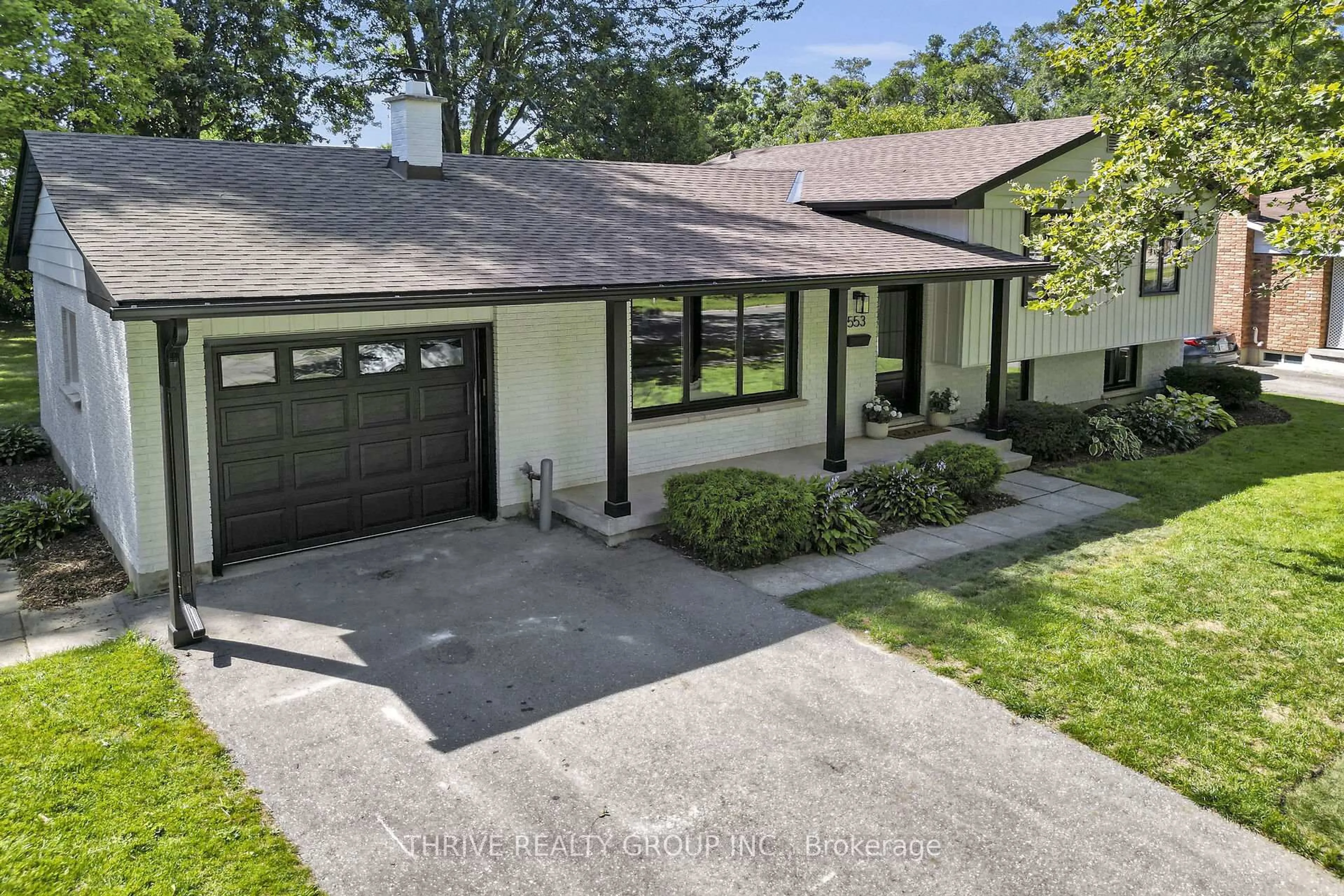 Unknown for 553 Viscount Rd, London South Ontario N6J 2Y1