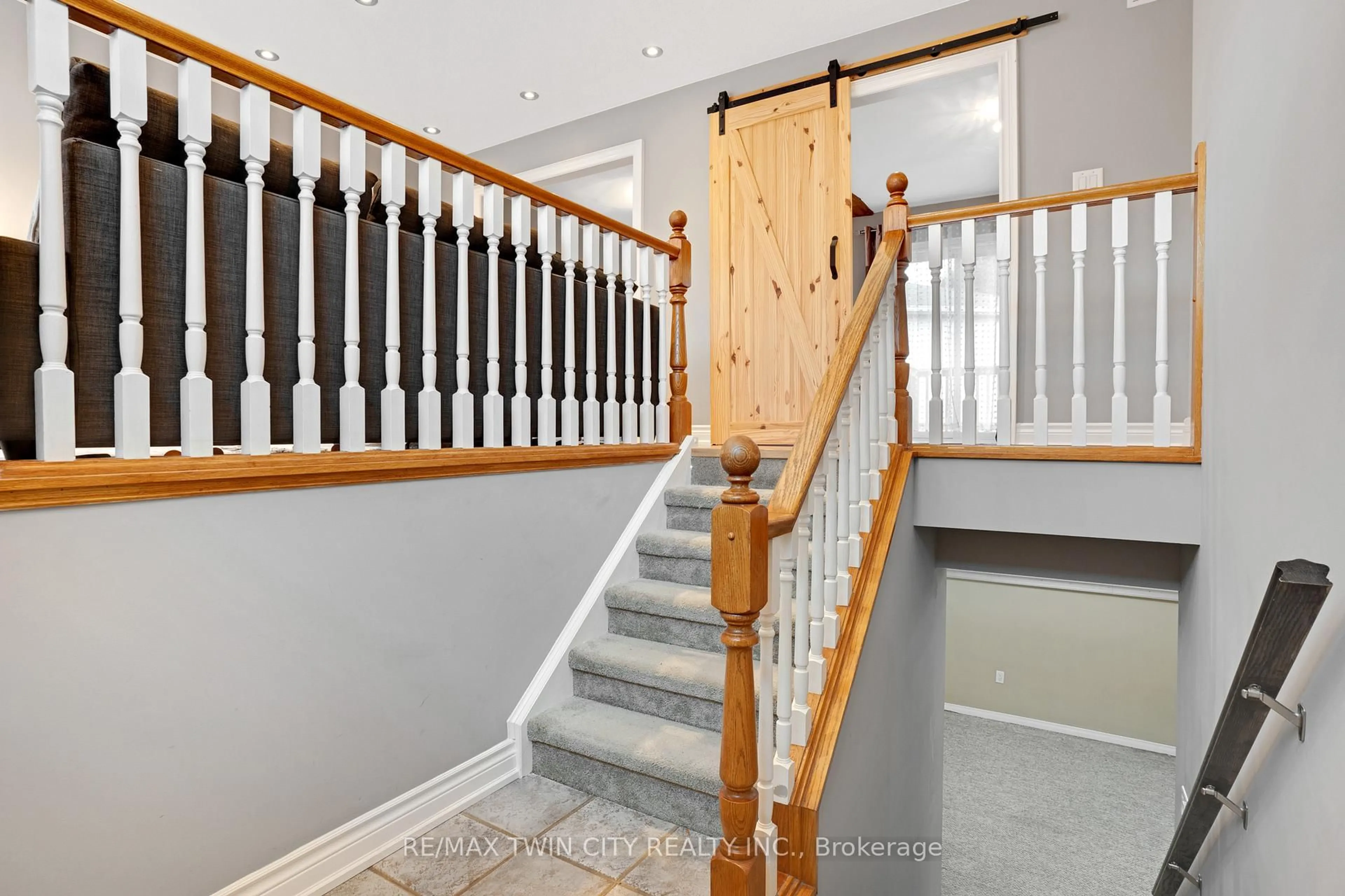 Unknown for 175 Stirling Macgregor Dr, Cambridge Ontario N1S 4Z8