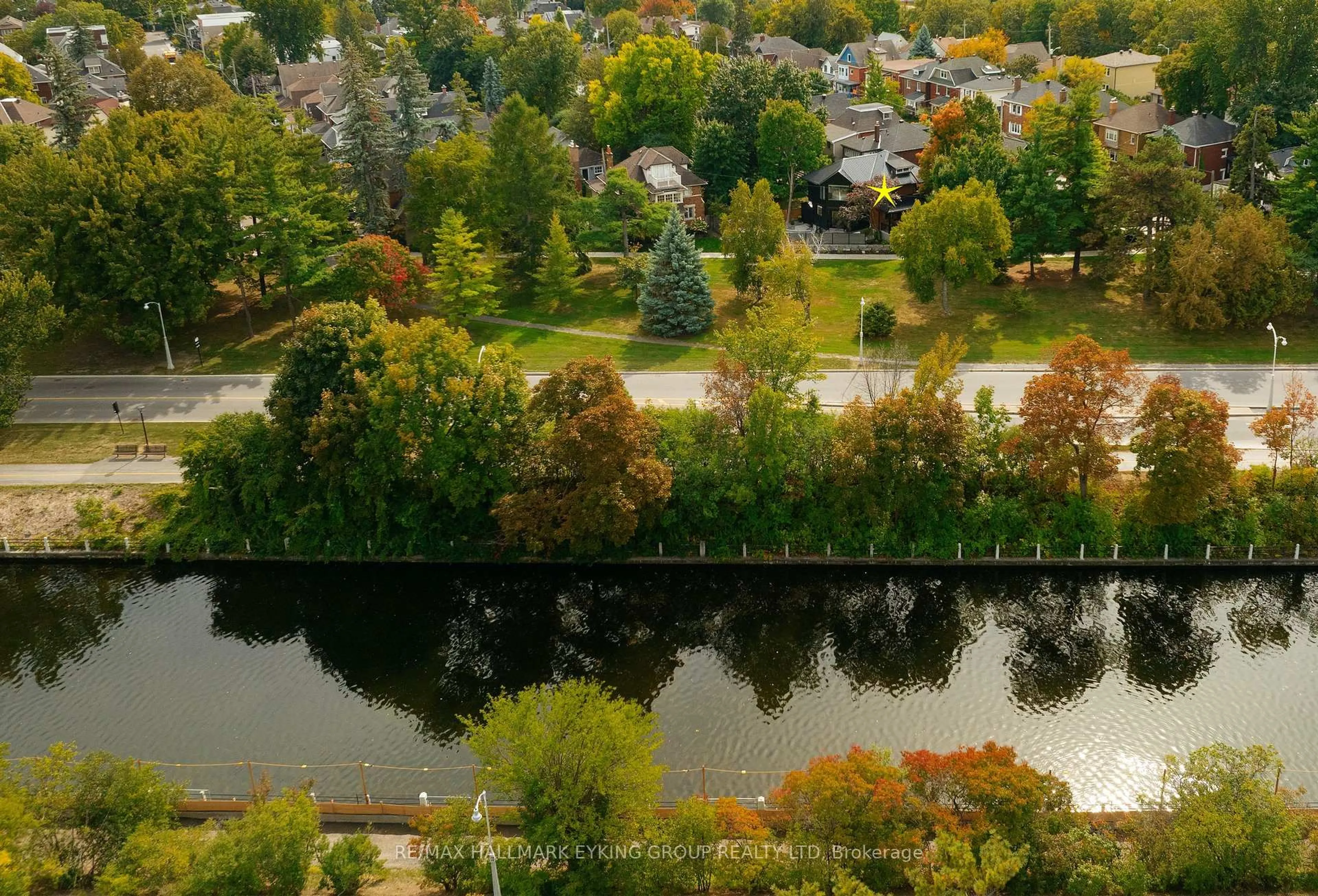 A pic from outside/outdoor area/front of a property/back of a property/a pic from drone, water/lake/river/ocean view for 994 Colonel By Dr, Ottawa Ontario K1S 5E1