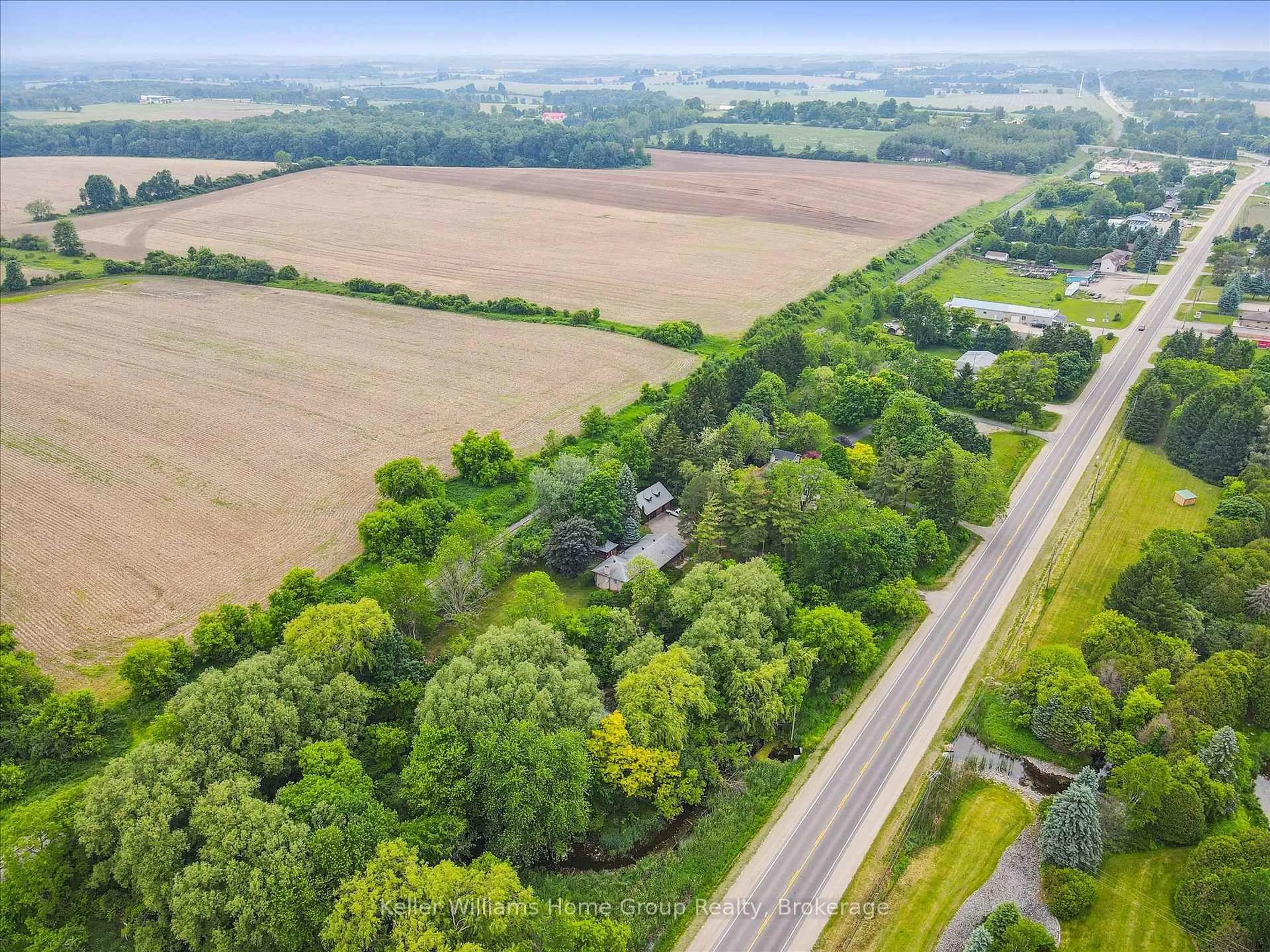 A pic from outside/outdoor area/front of a property/back of a property/a pic from drone, unknown for 7850 7 Highway, Guelph/Eramosa Ontario N1H 6H8