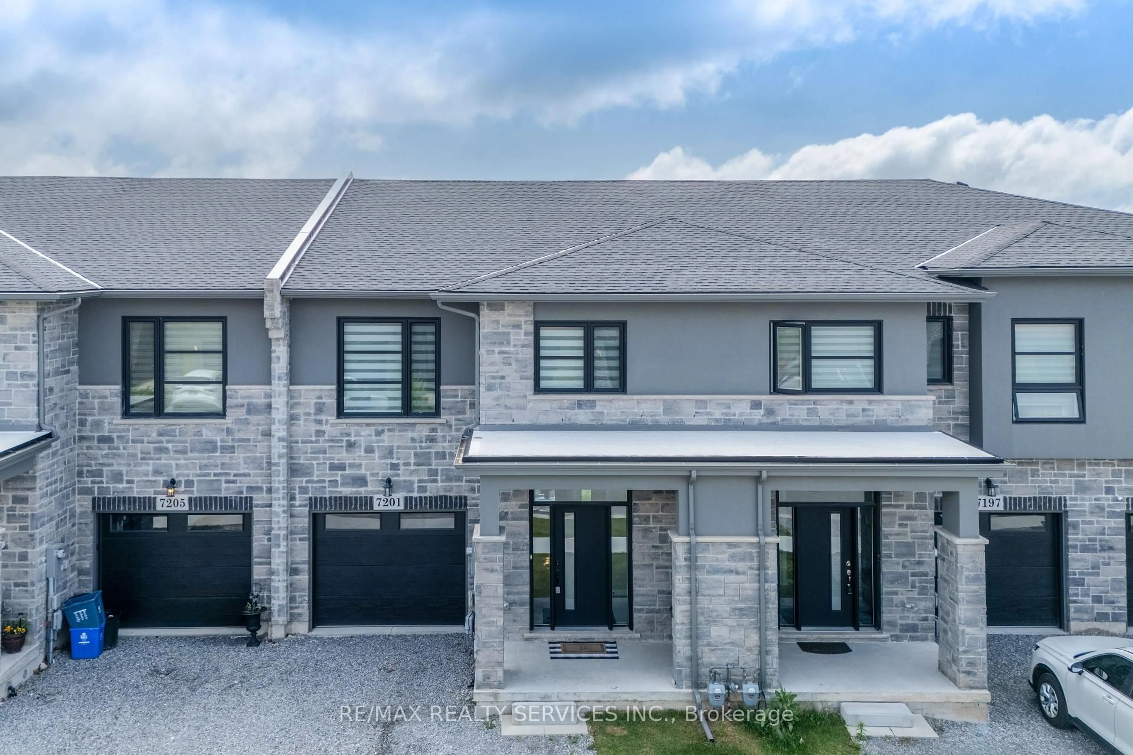 Home with brick exterior material, street for 7201 Parsa St, Niagara Falls Ontario L2H 2Y6