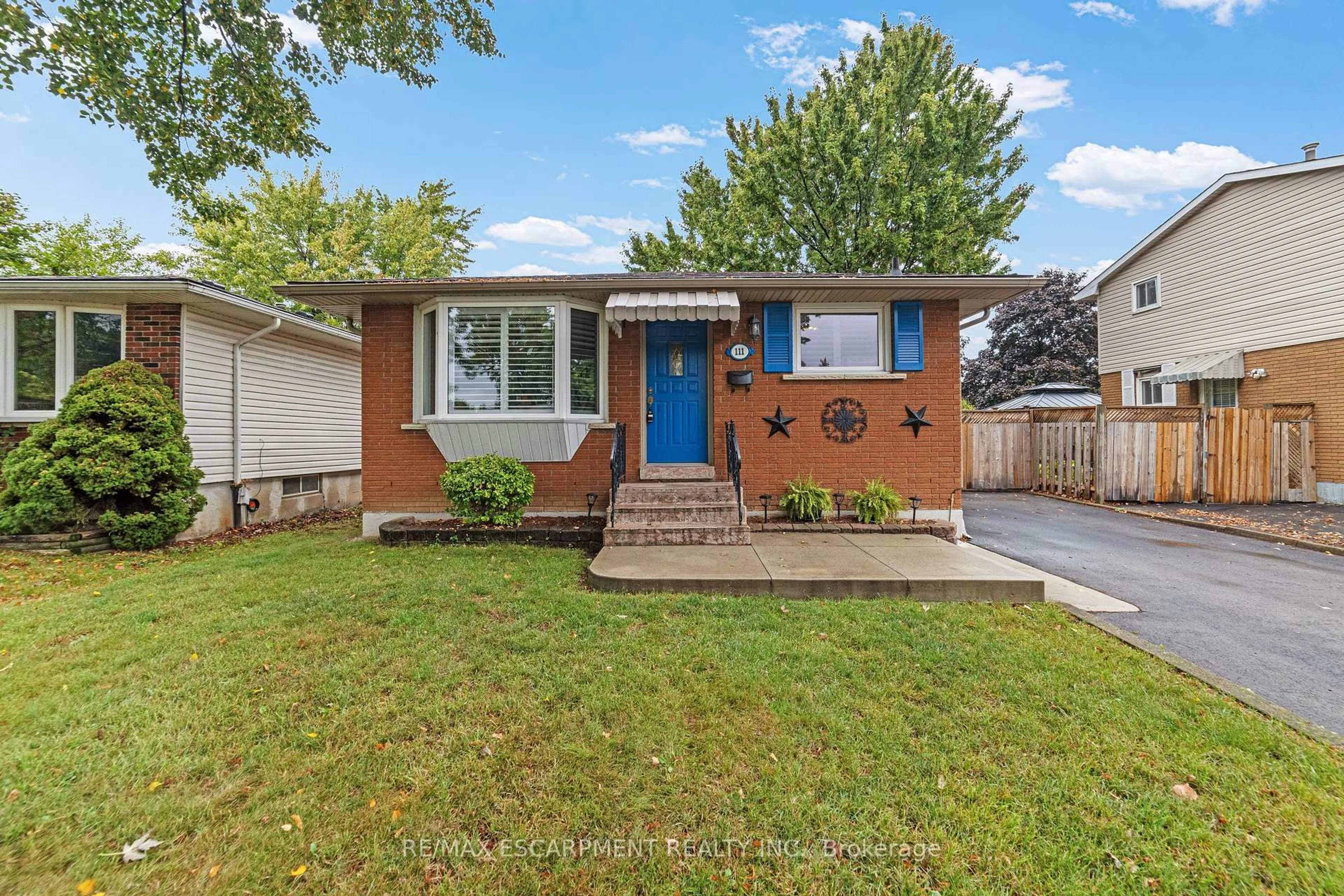 Home with brick exterior material, street for 111 BOSTON Cres, Hamilton Ontario L8T 4N1