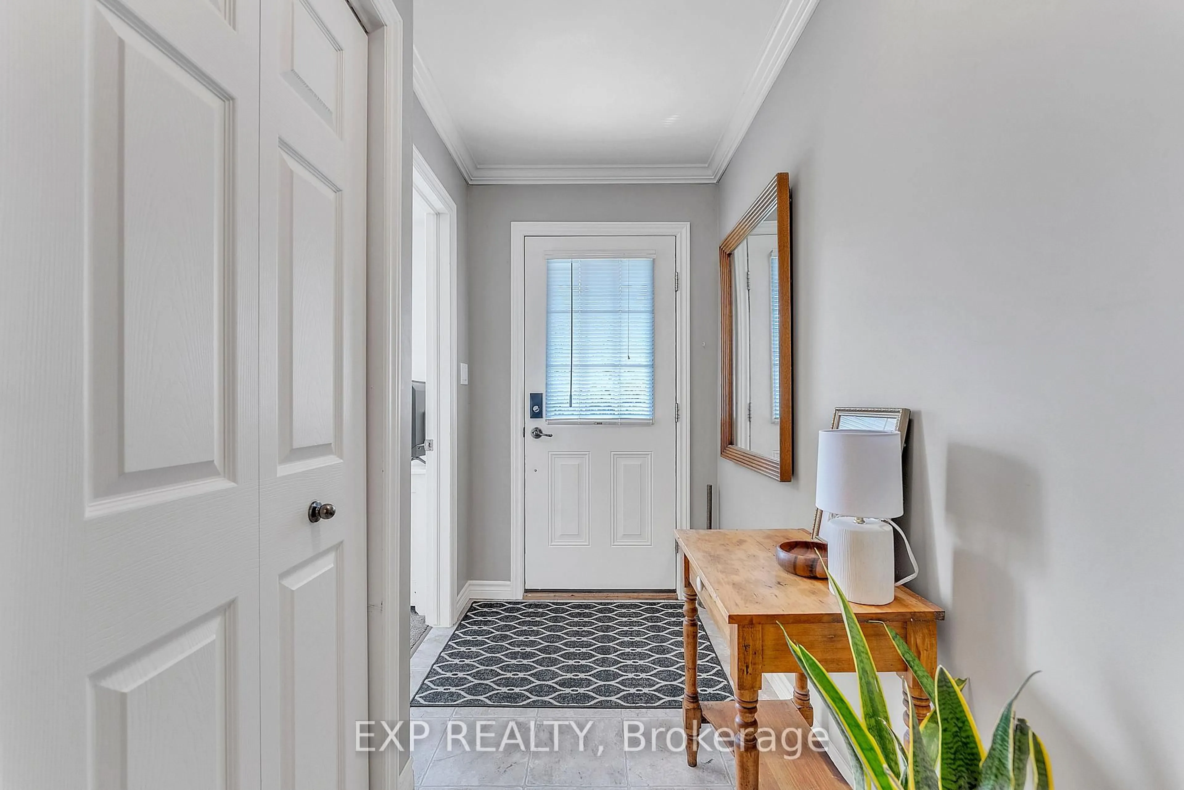 Indoor entryway for 194 Haig Rd #2, Belleville Ontario K8N 0A8
