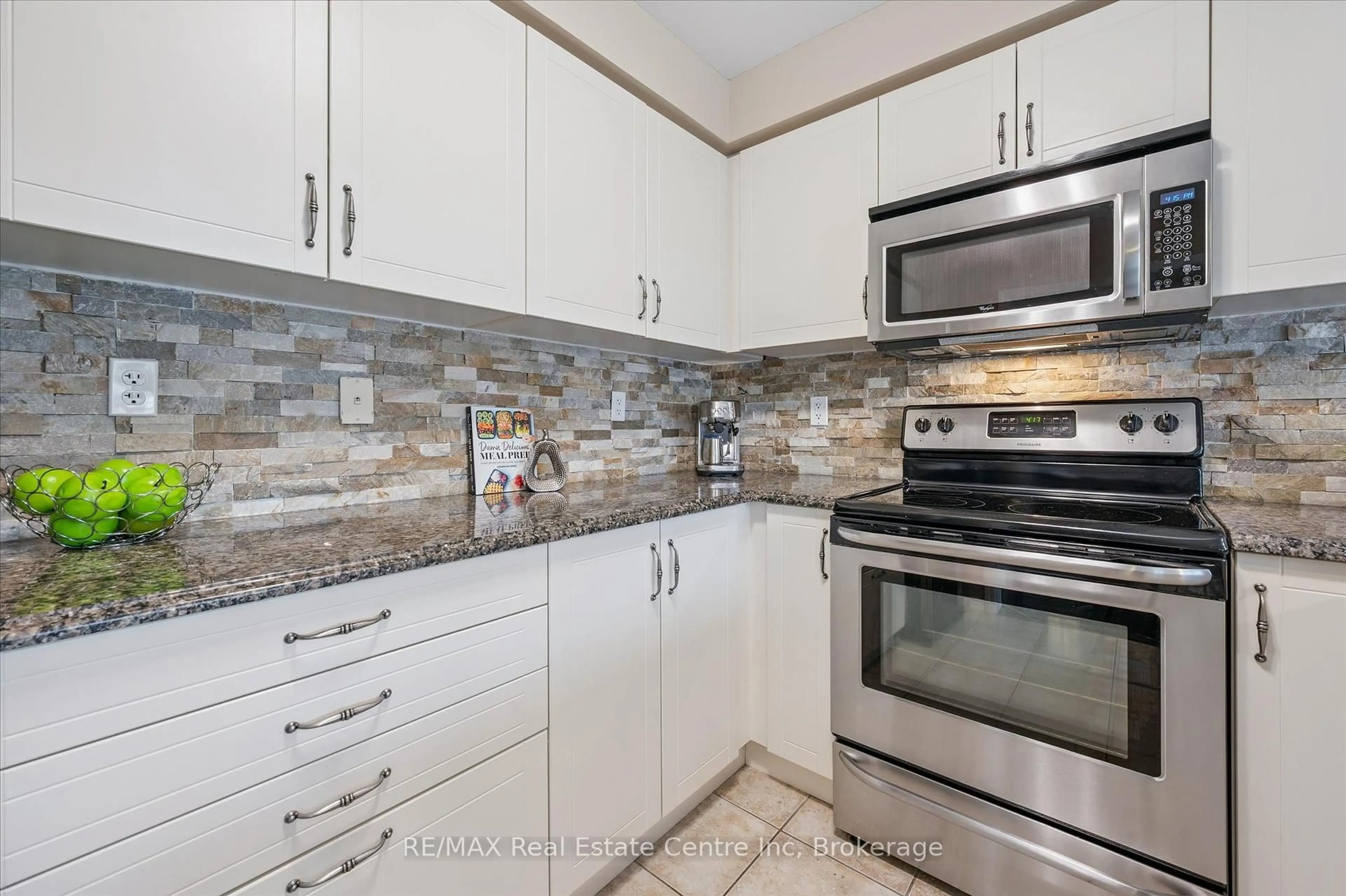 Unknown for 90 Starlight Ave, Woolwich Ontario N0B 1M0
