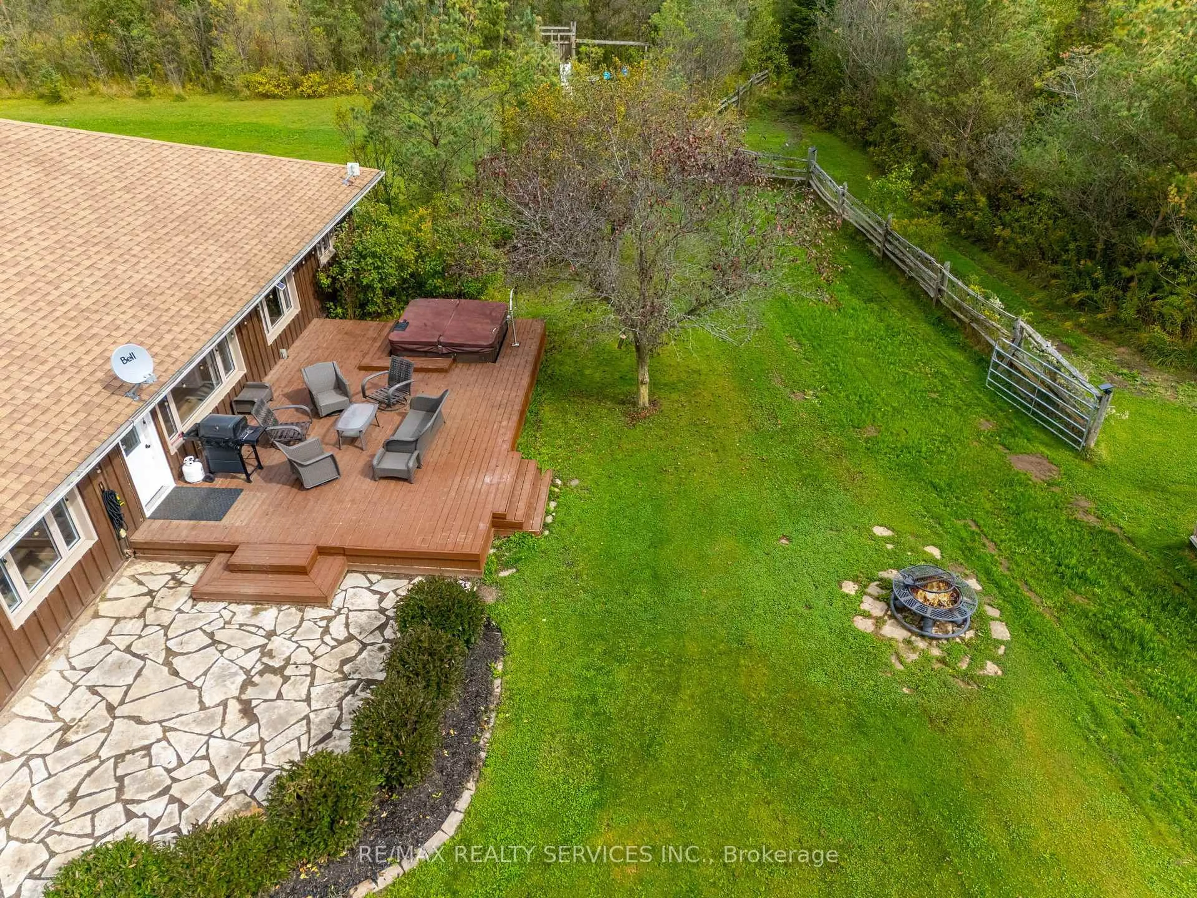 A pic from outside/outdoor area/front of a property/back of a property/a pic from drone, water/lake/river/ocean view for 8777 17th Sideroad, Erin Ontario L7J 2L9