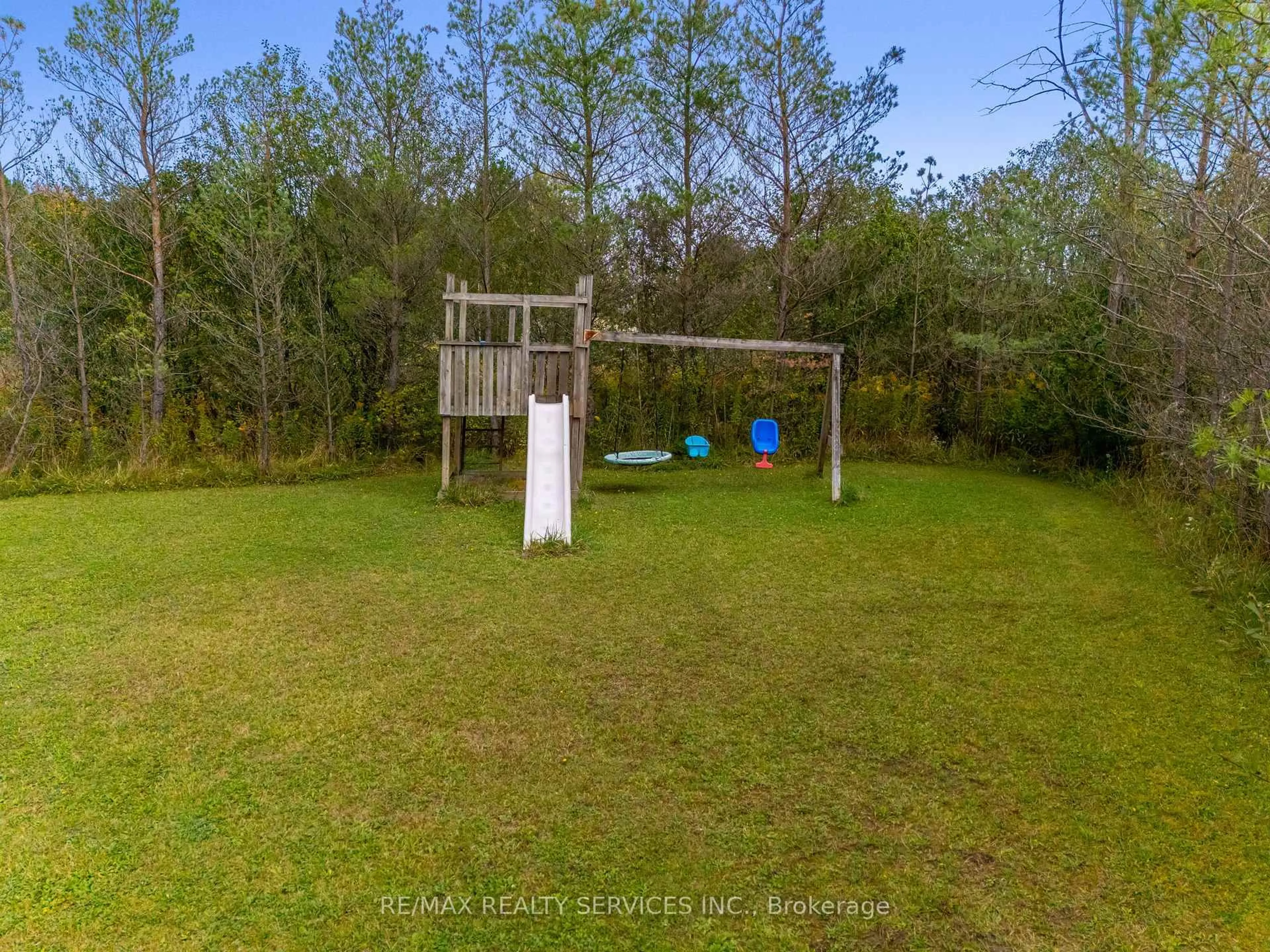 A pic from outside/outdoor area/front of a property/back of a property/a pic from drone, forest/trees view for 8777 17th Sideroad, Erin Ontario L7J 2L9