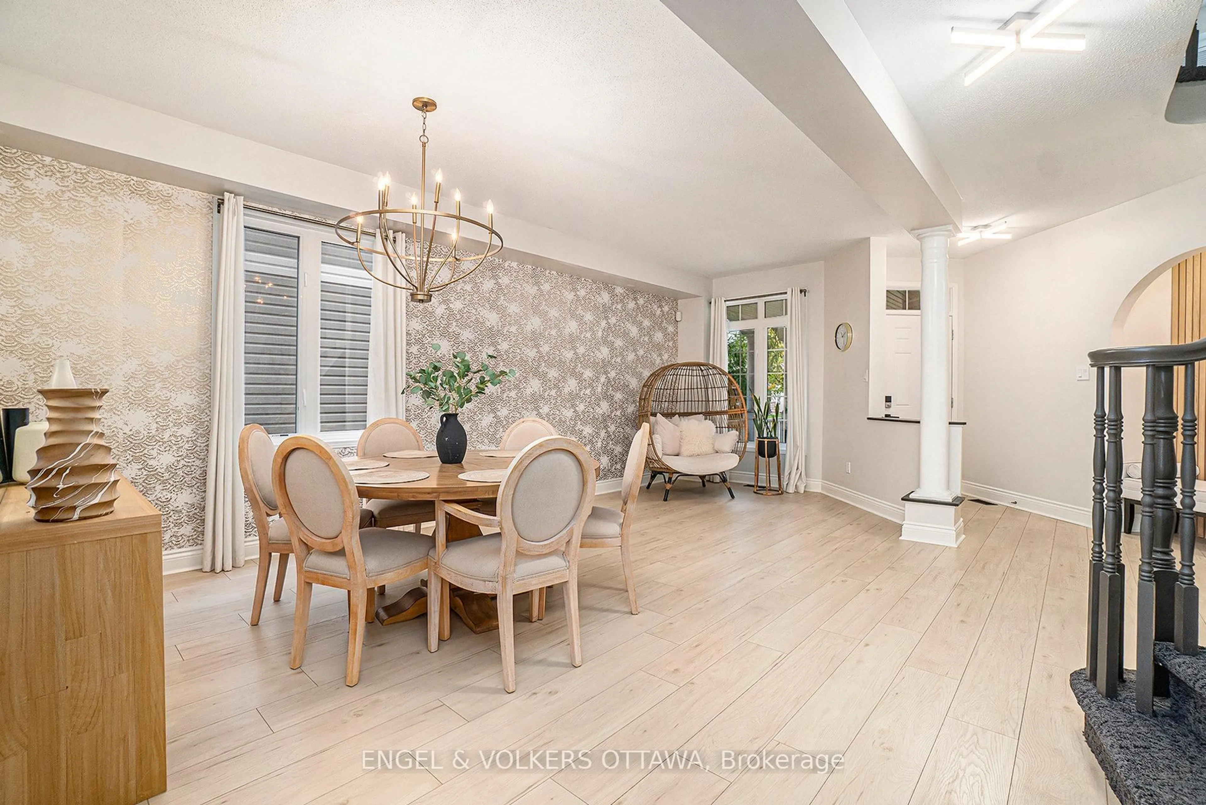 Dining room, unknown for 2399 Glandriel Cres, Ottawa Ontario K4A 4T1