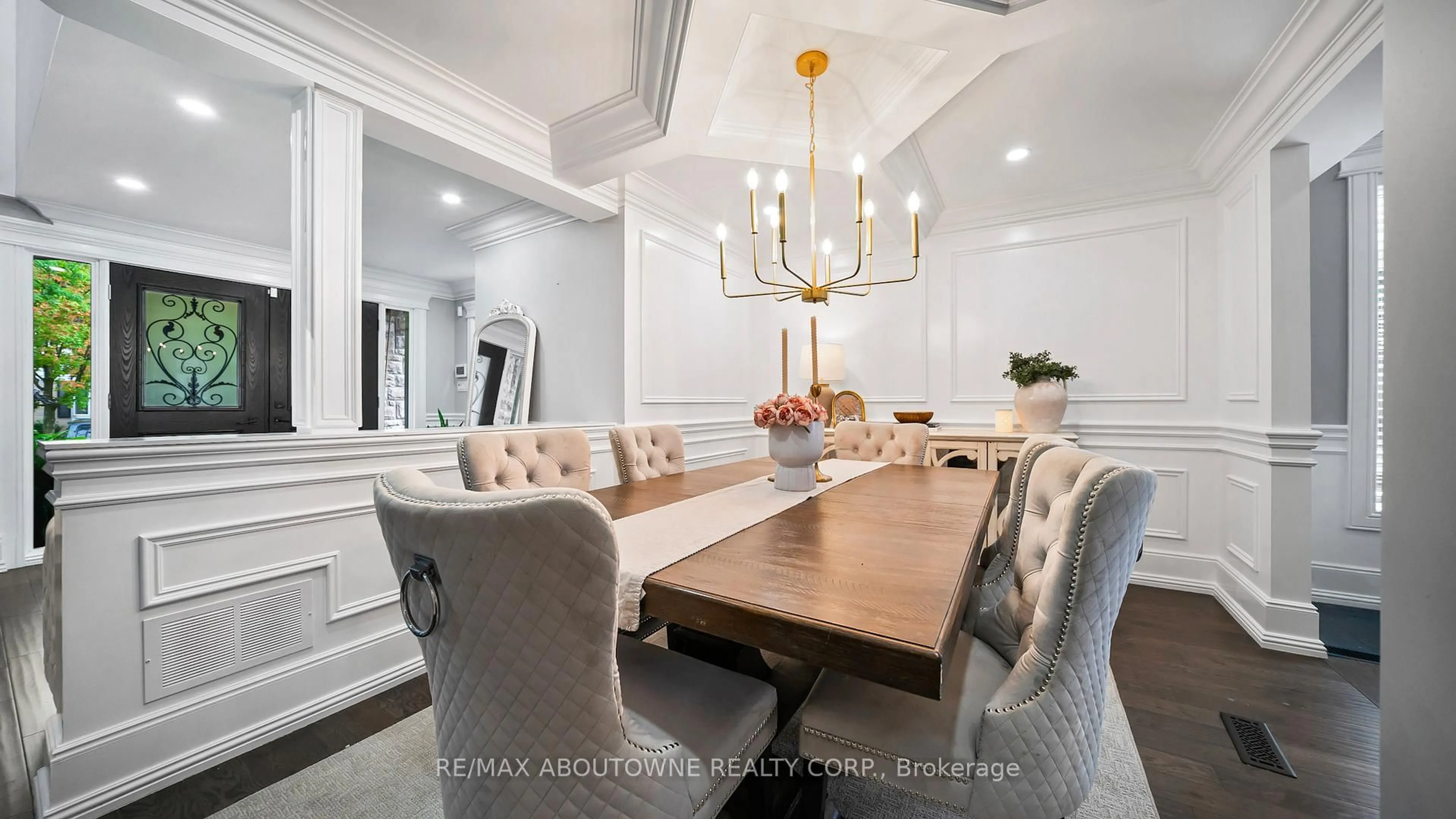 Dining room, unknown for 11 John Murray St, Hamilton Ontario L8J 1C5