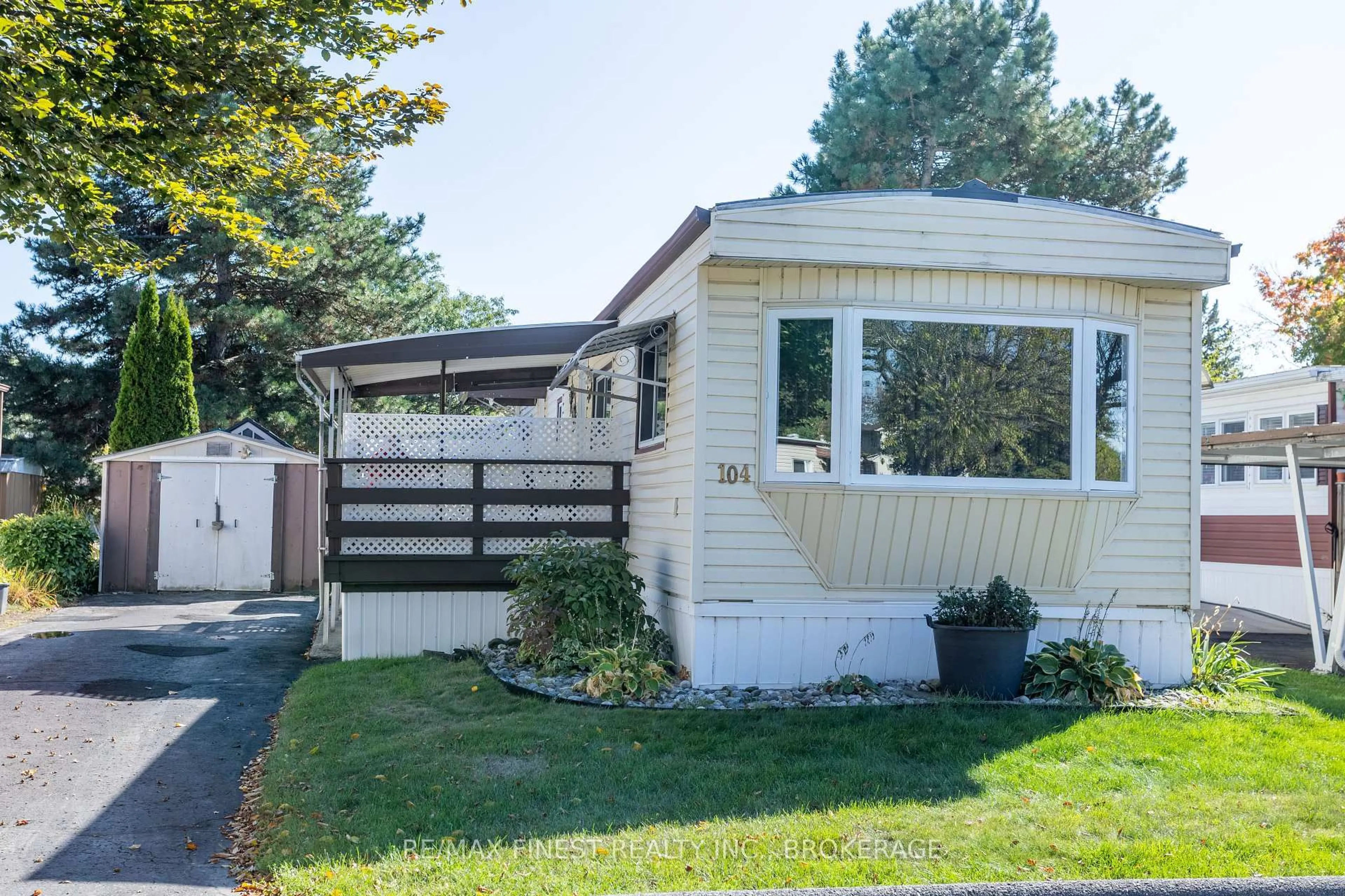 Home with vinyl exterior material, street for 104 WORTHINGTON Way, Kingston Ontario K7K 5C5