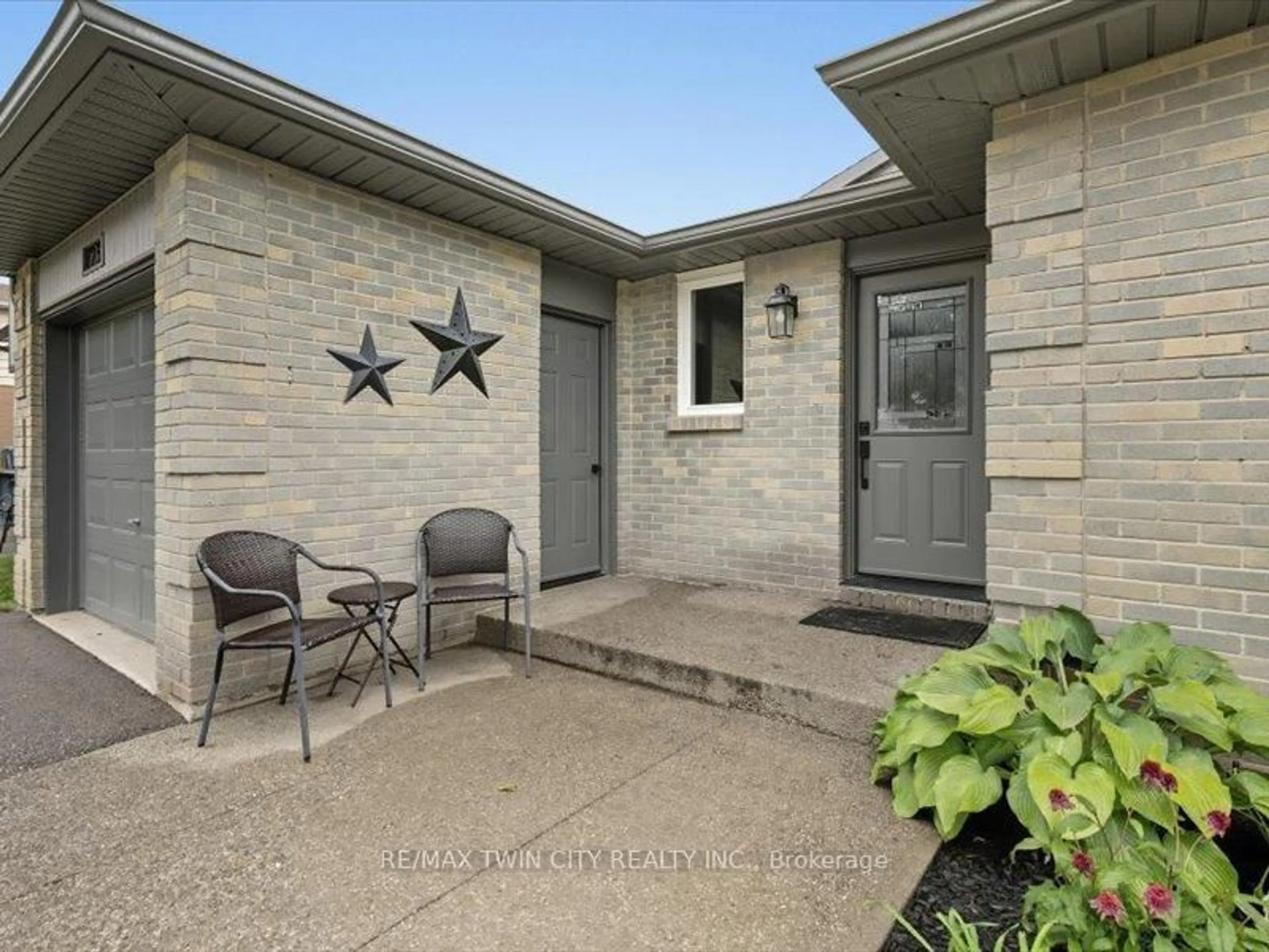 Unknown for 1256 Avonlea Rd, Cambridge Ontario N3H 4Z8