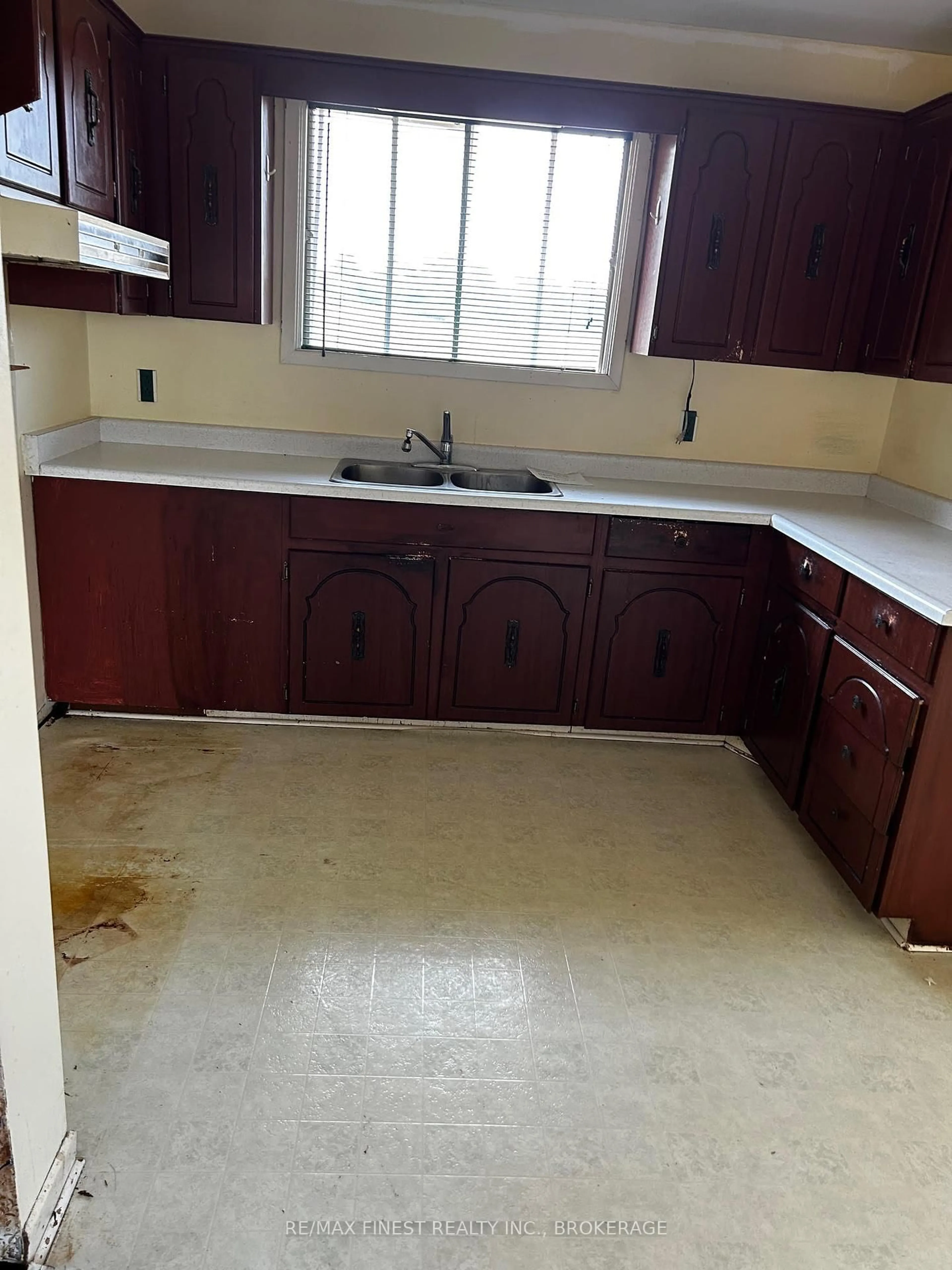 Standard kitchen, unknown for 220 Eden Grove Rd, Lansdowne Village Ontario K0E 1L0