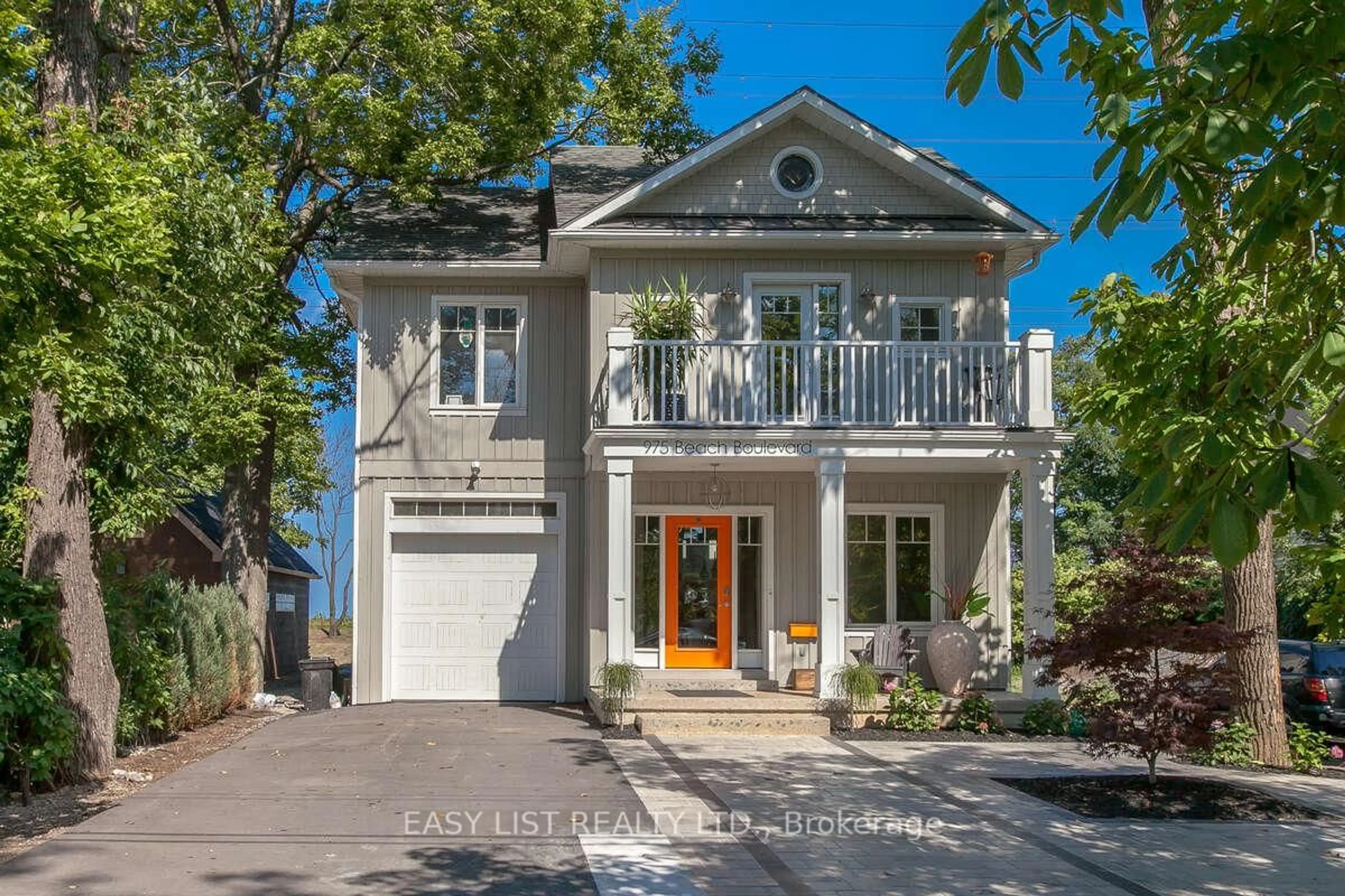 Home with brick exterior material, street for 975 Beach Blvd, Hamilton Ontario L8H 6Z7
