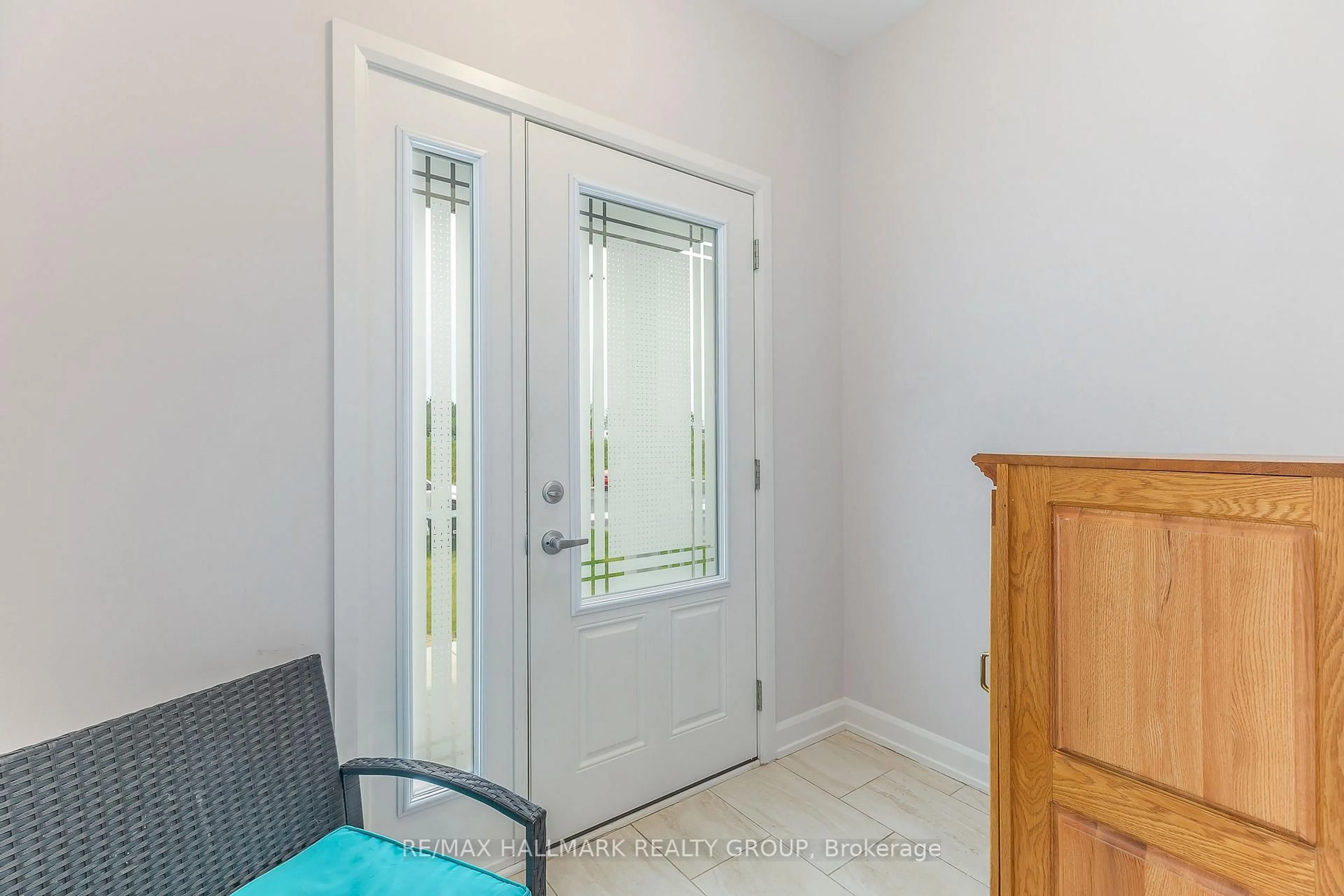 Indoor entryway for 90 Vimy Ridge Cres, Arnprior Ontario K7S 0H7