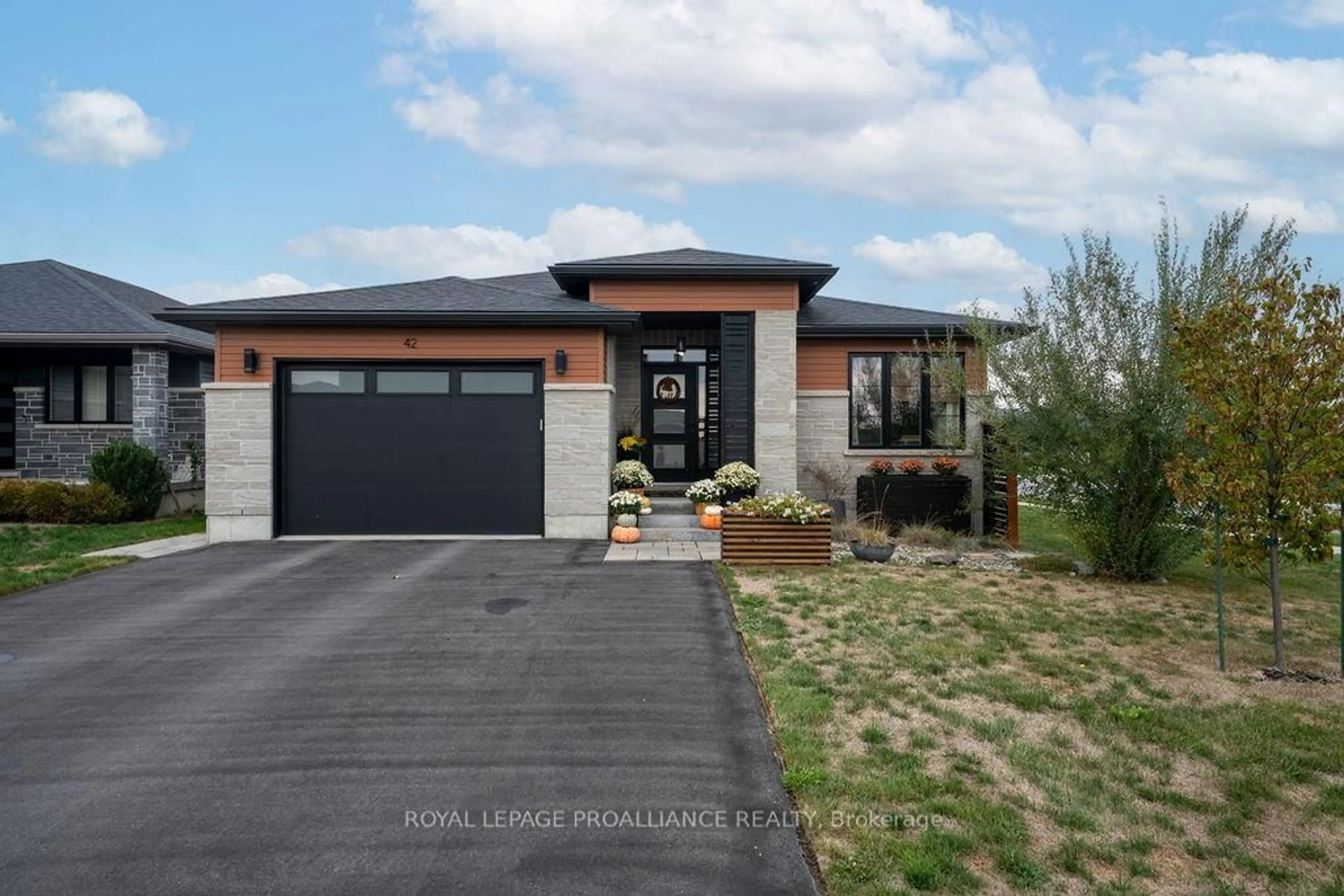 Home with brick exterior material, street for 42 Lehtinen Cres, Belleville Ontario K8P 0H4