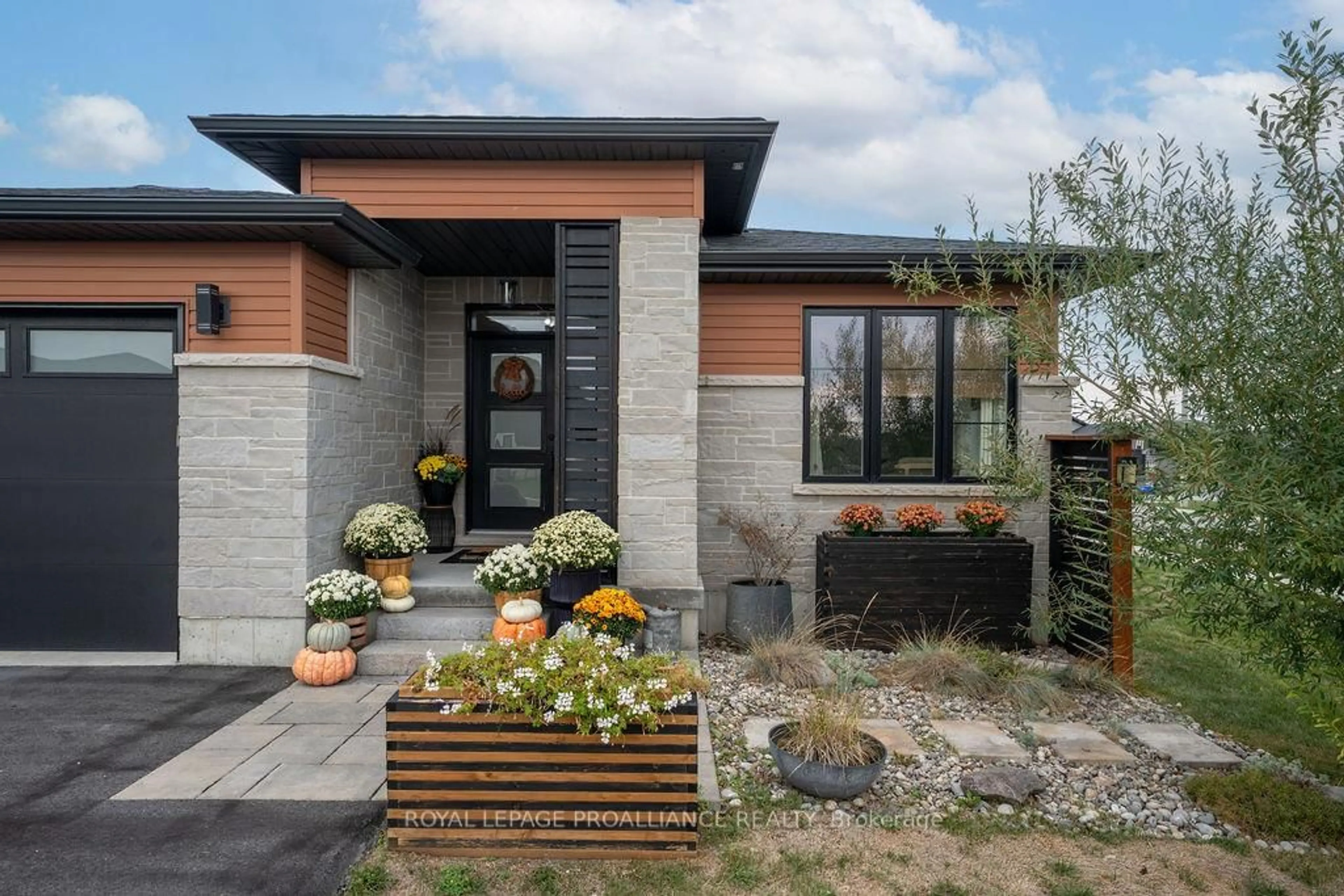 Home with brick exterior material, street for 42 Lehtinen Cres, Belleville Ontario K8P 0H4