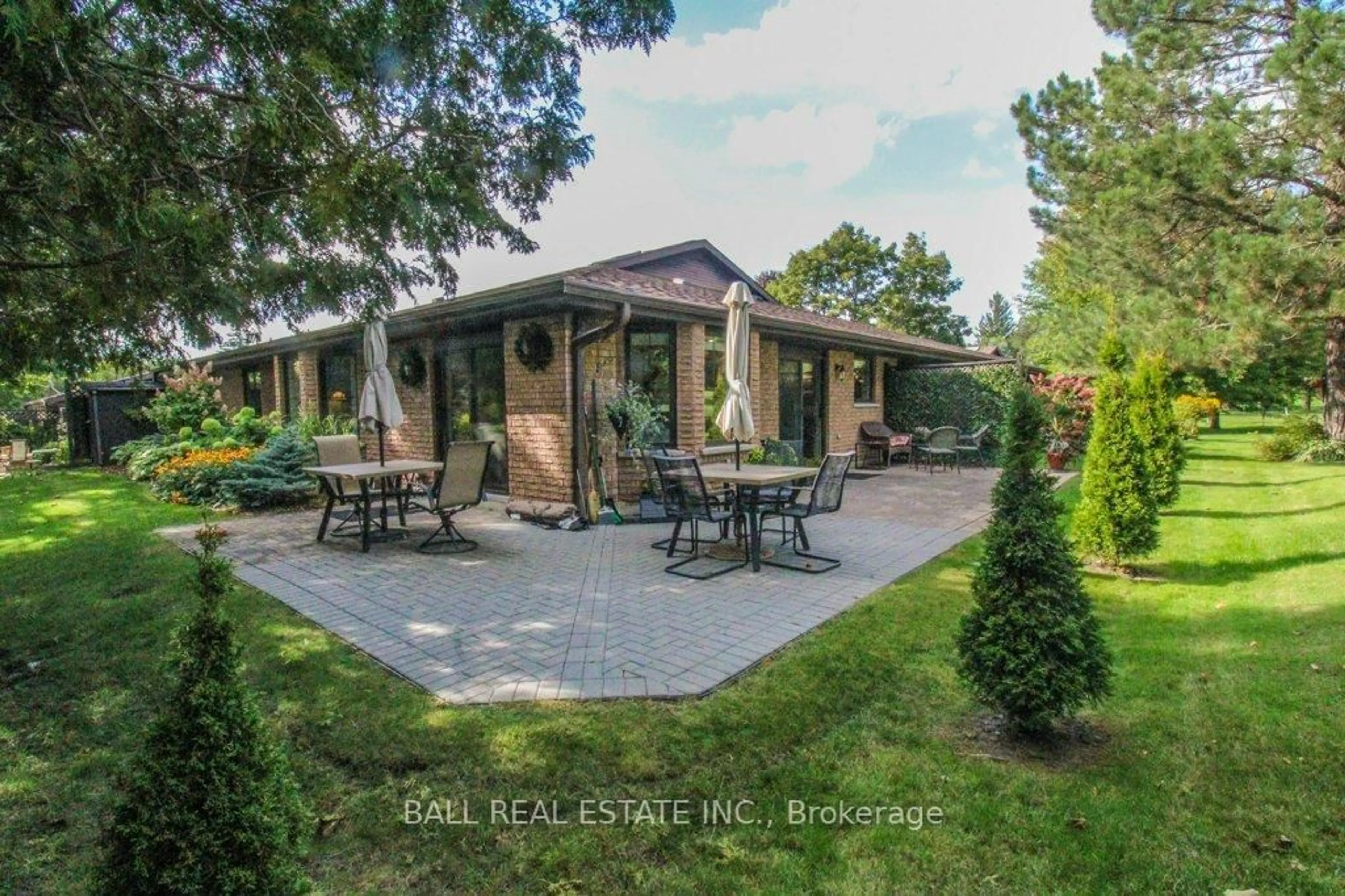 Patio, street for 680 Whitaker St #10, Peterborough Ontario K9H 7J9