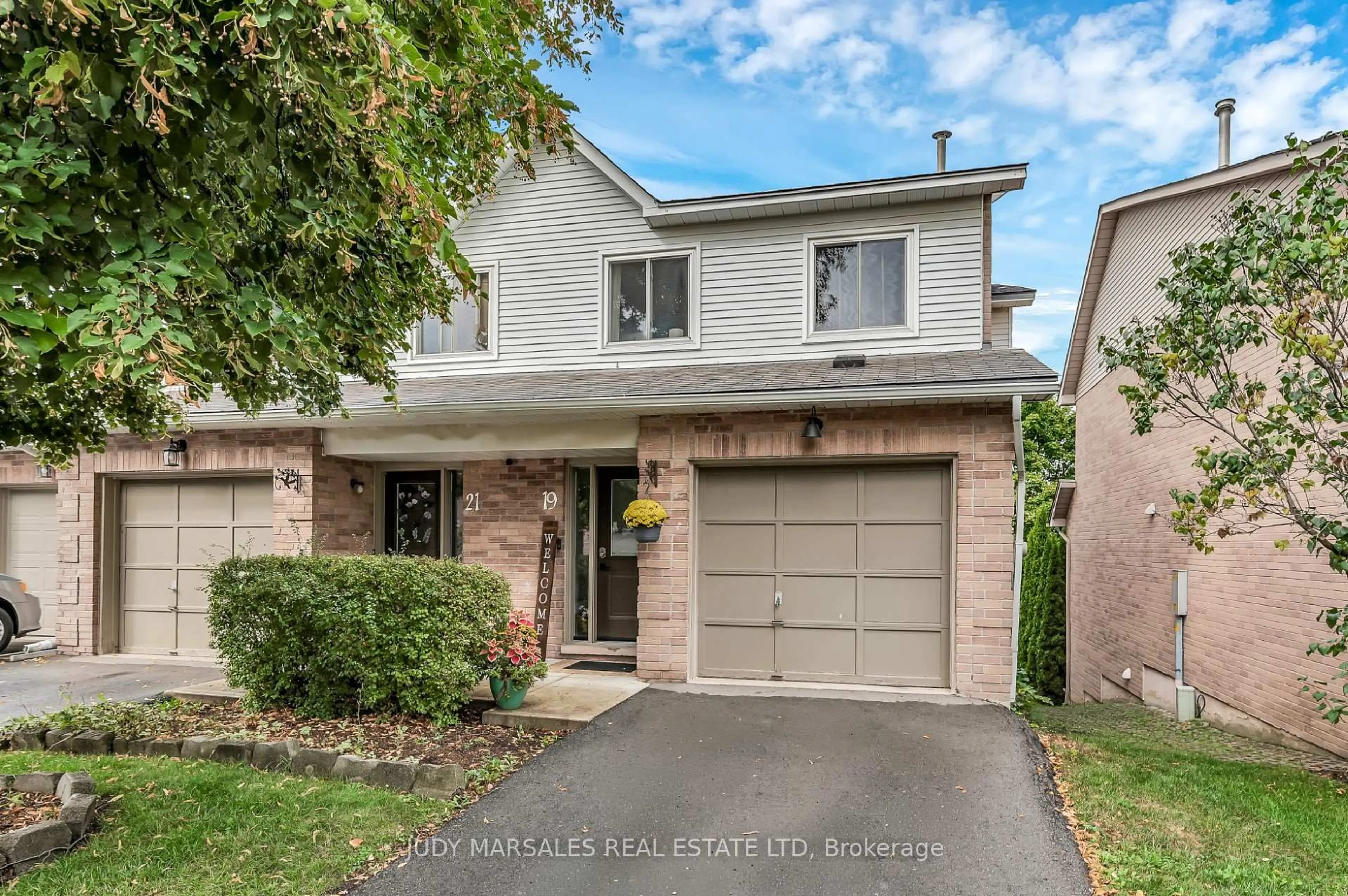 Unknown for 26 Moss Blvd #19, Hamilton Ontario L9H 6W7