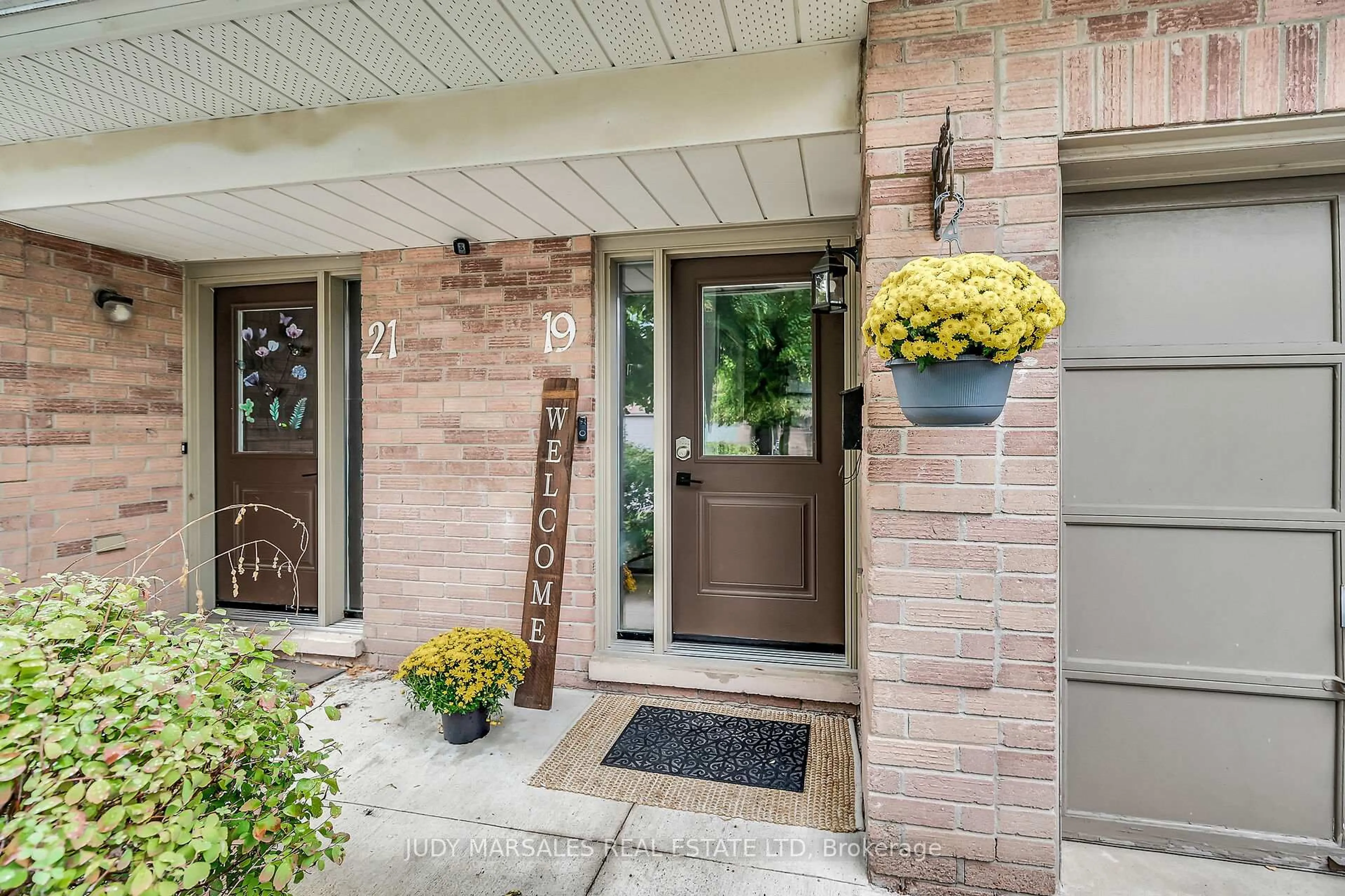 Unknown for 26 Moss Blvd #19, Hamilton Ontario L9H 6W7