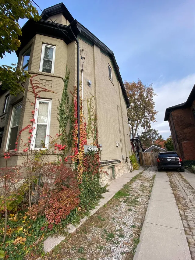 103 Victoria Ave, Hamilton 4