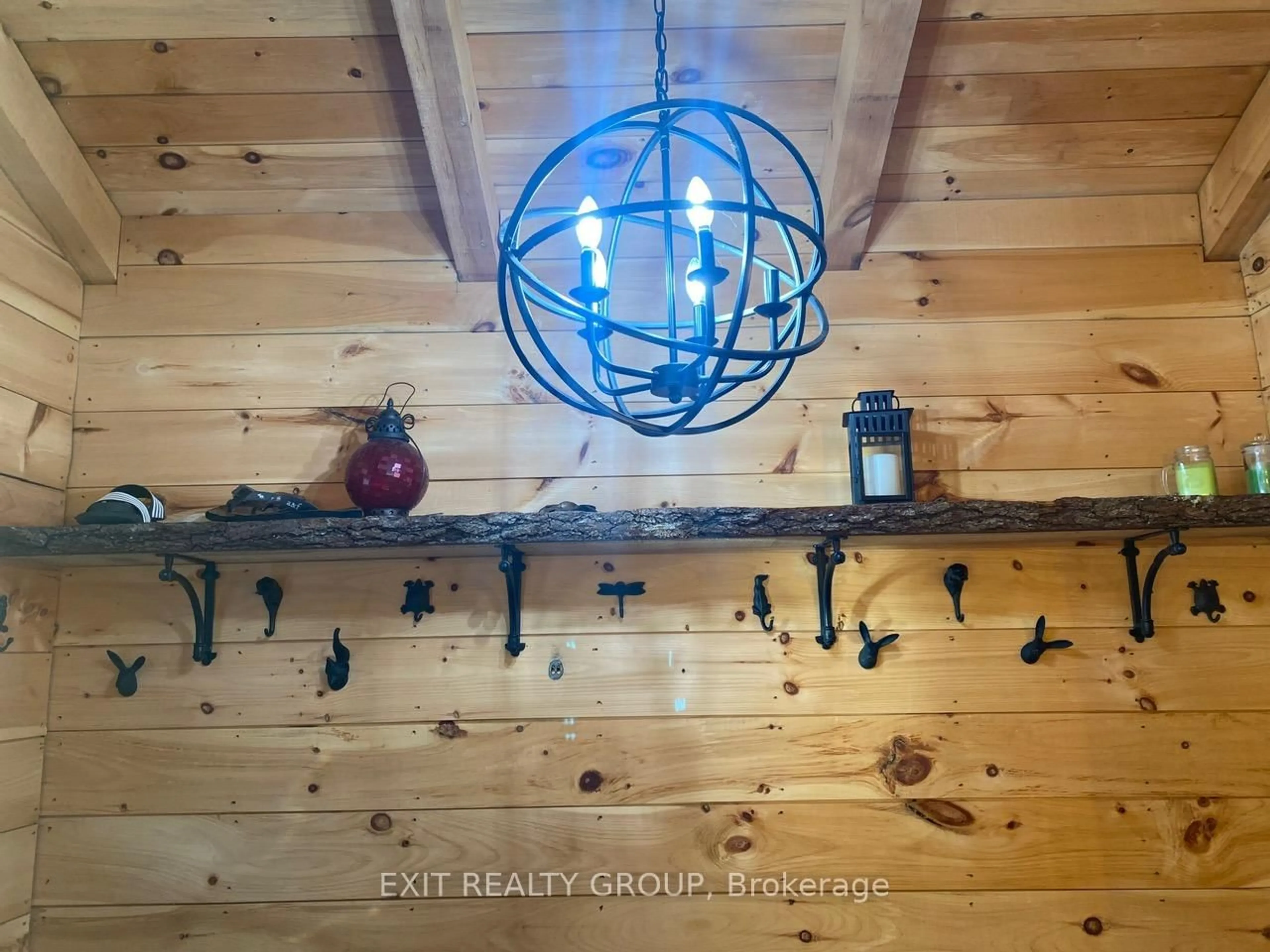 Indoor entryway for 87 Prior Lane, Hastings Ontario K0K 2C0