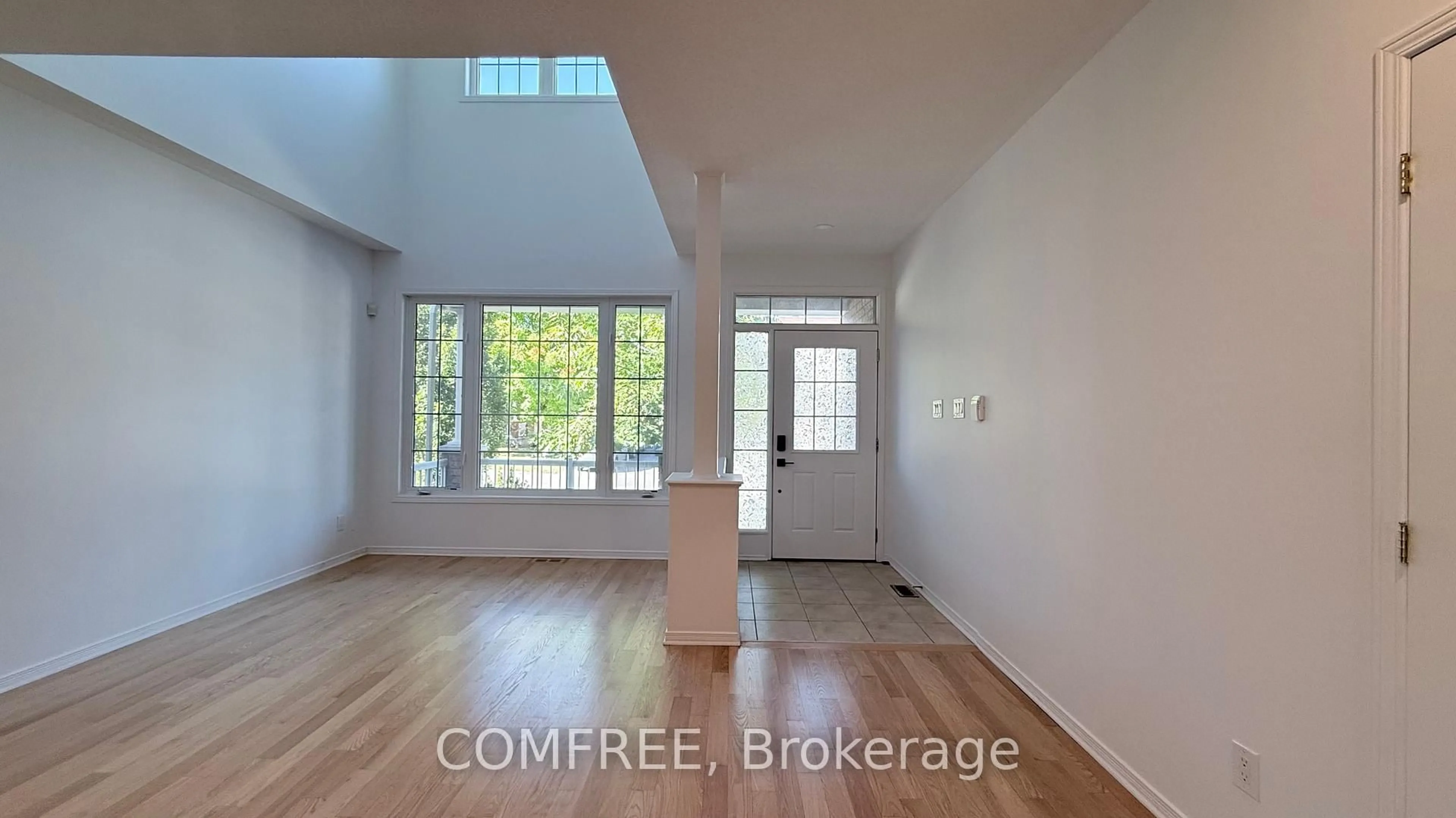 A pic of a room for 141 Stedman St, Ottawa Ontario K1T 0B4