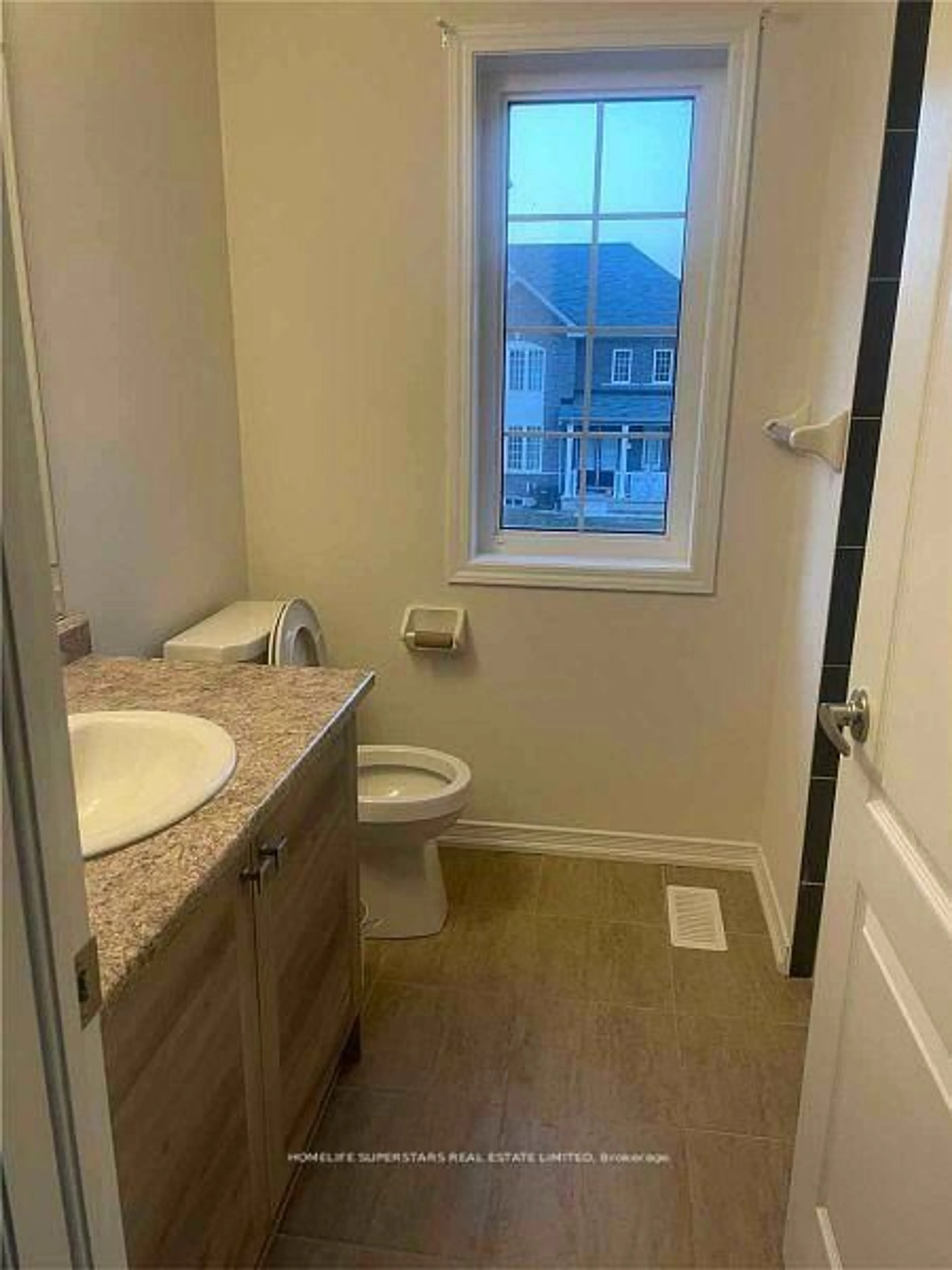 A pic of a room for 14 Witteveen Dr, Brantford Ontario N3T 5L5