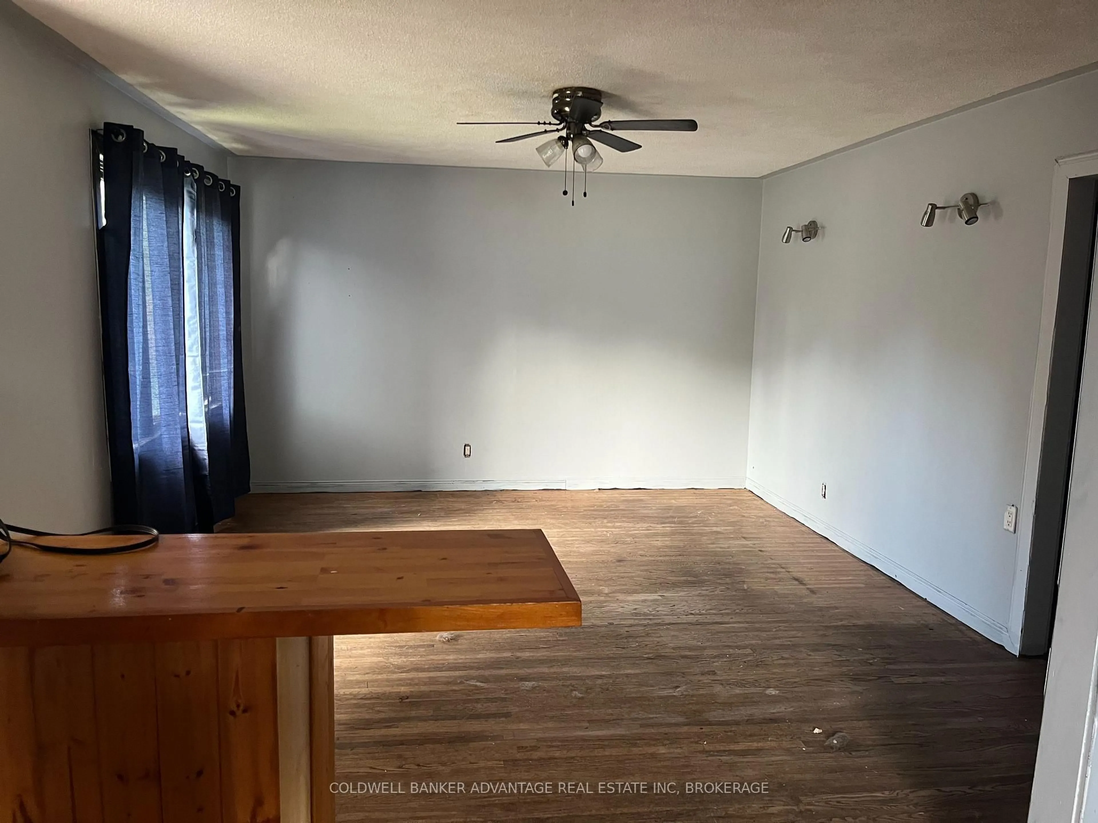 A pic of a room for 64 Huron St, Welland Ontario L3B 5J4