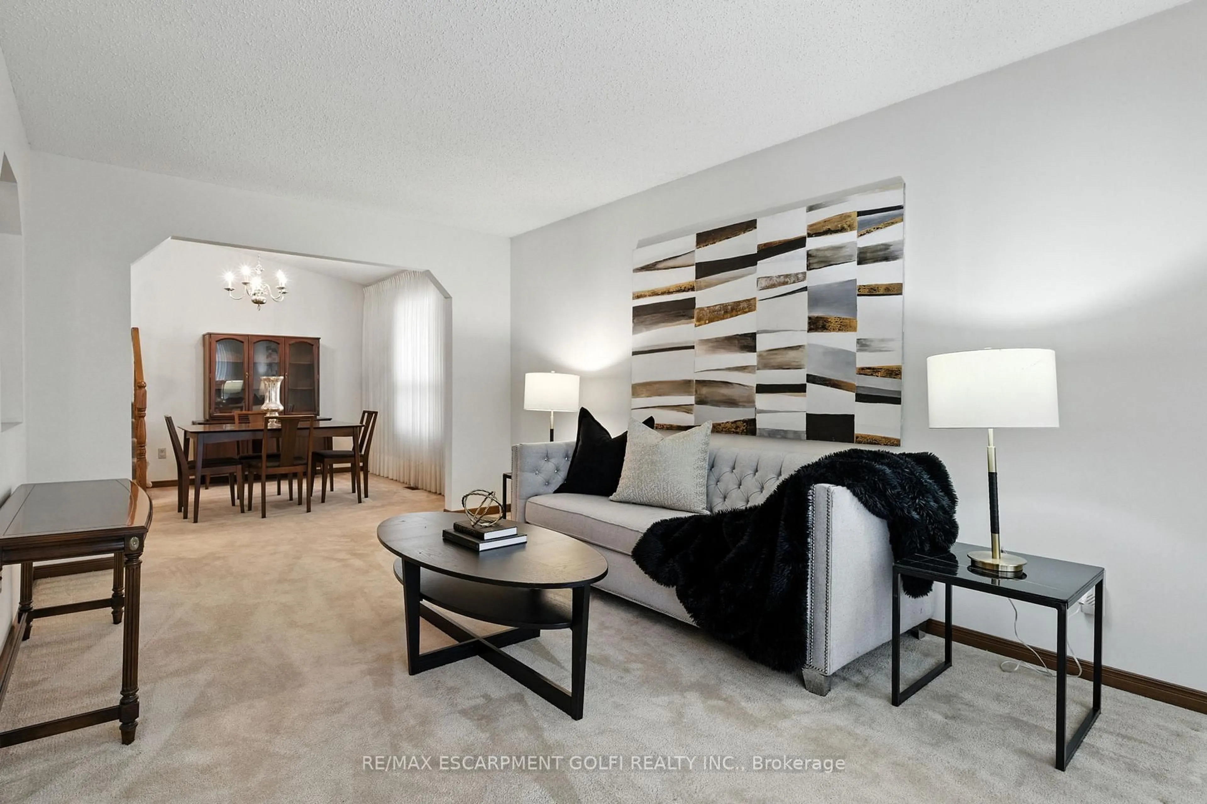 Living room with furniture, unknown for 24 Ellington Ave, Hamilton Ontario L8E 4E9