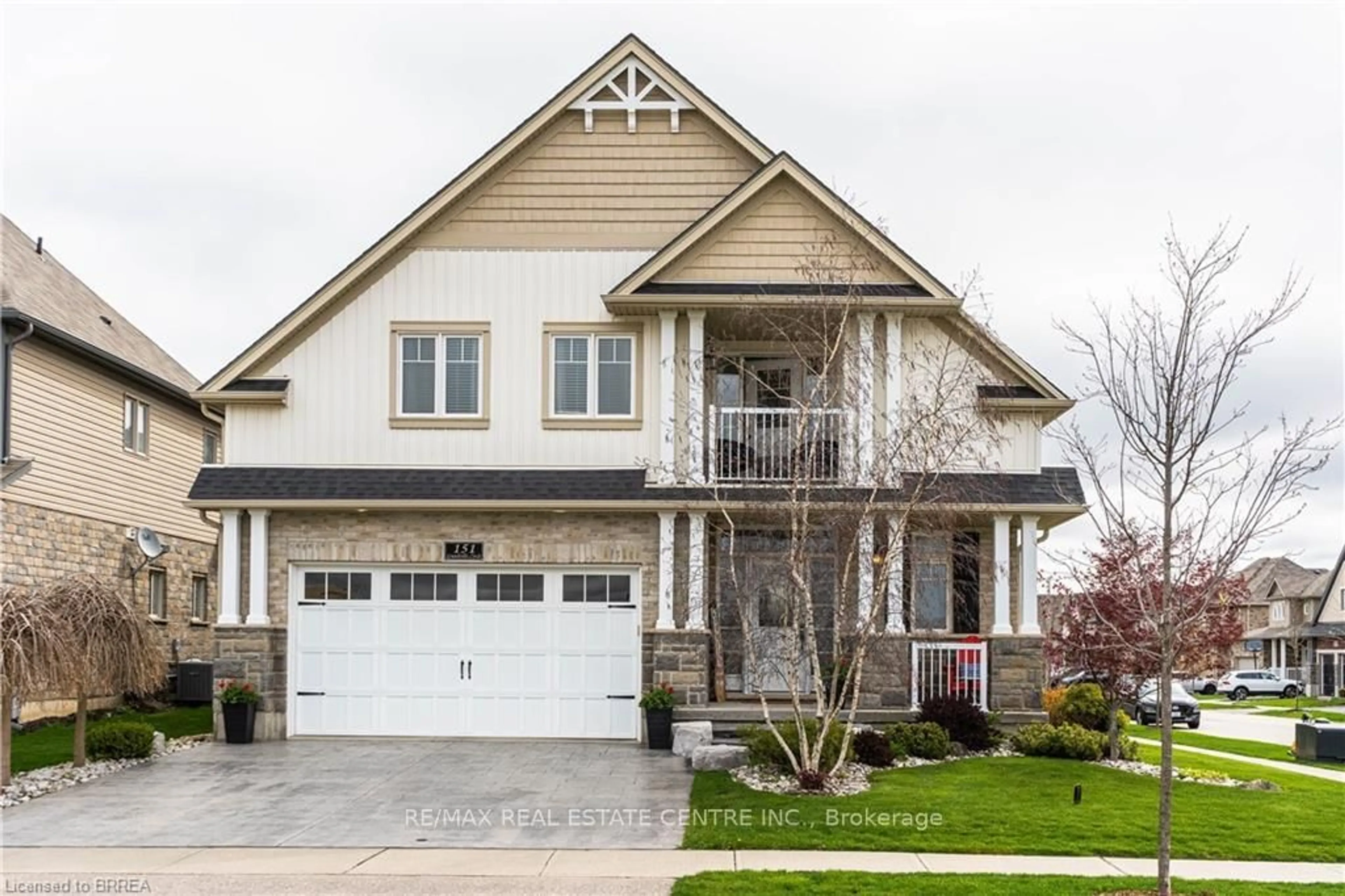 Home with brick exterior material, street for 151 GRANDVILLE Circ, Brant Ontario N3L 4G3
