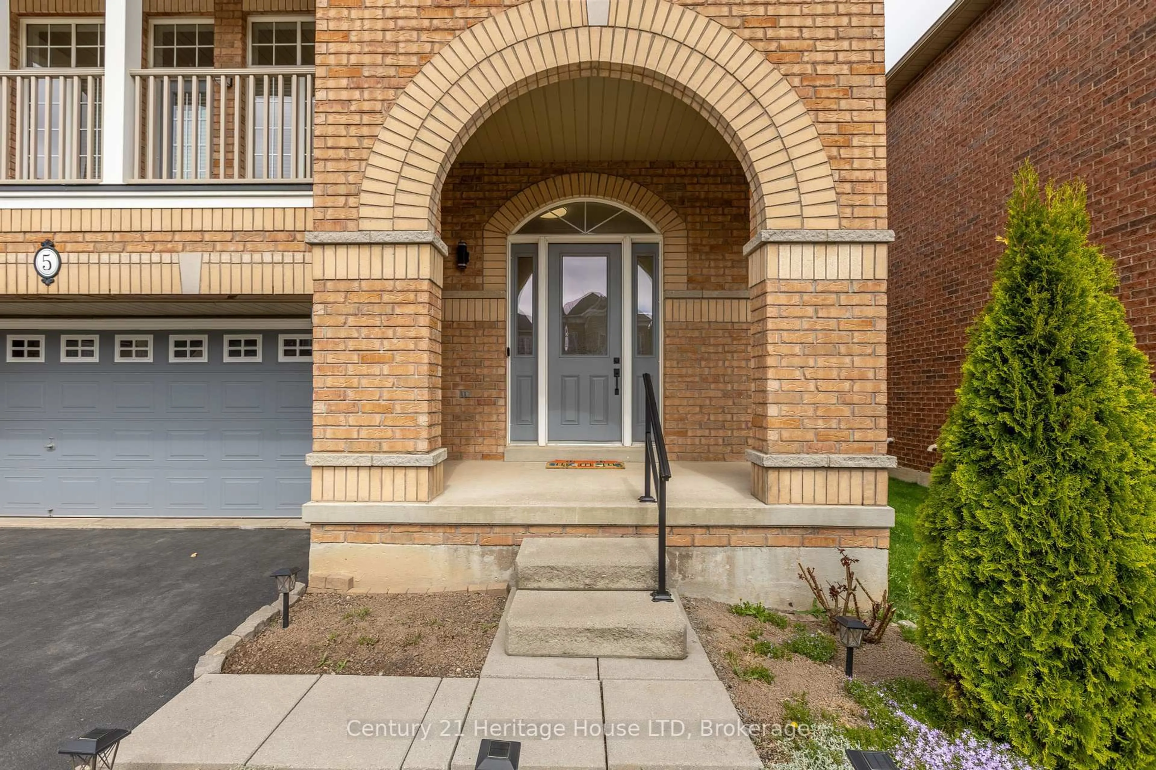 Unknown for 5 Juneberry Rd, Thorold Ontario L2V 0B2