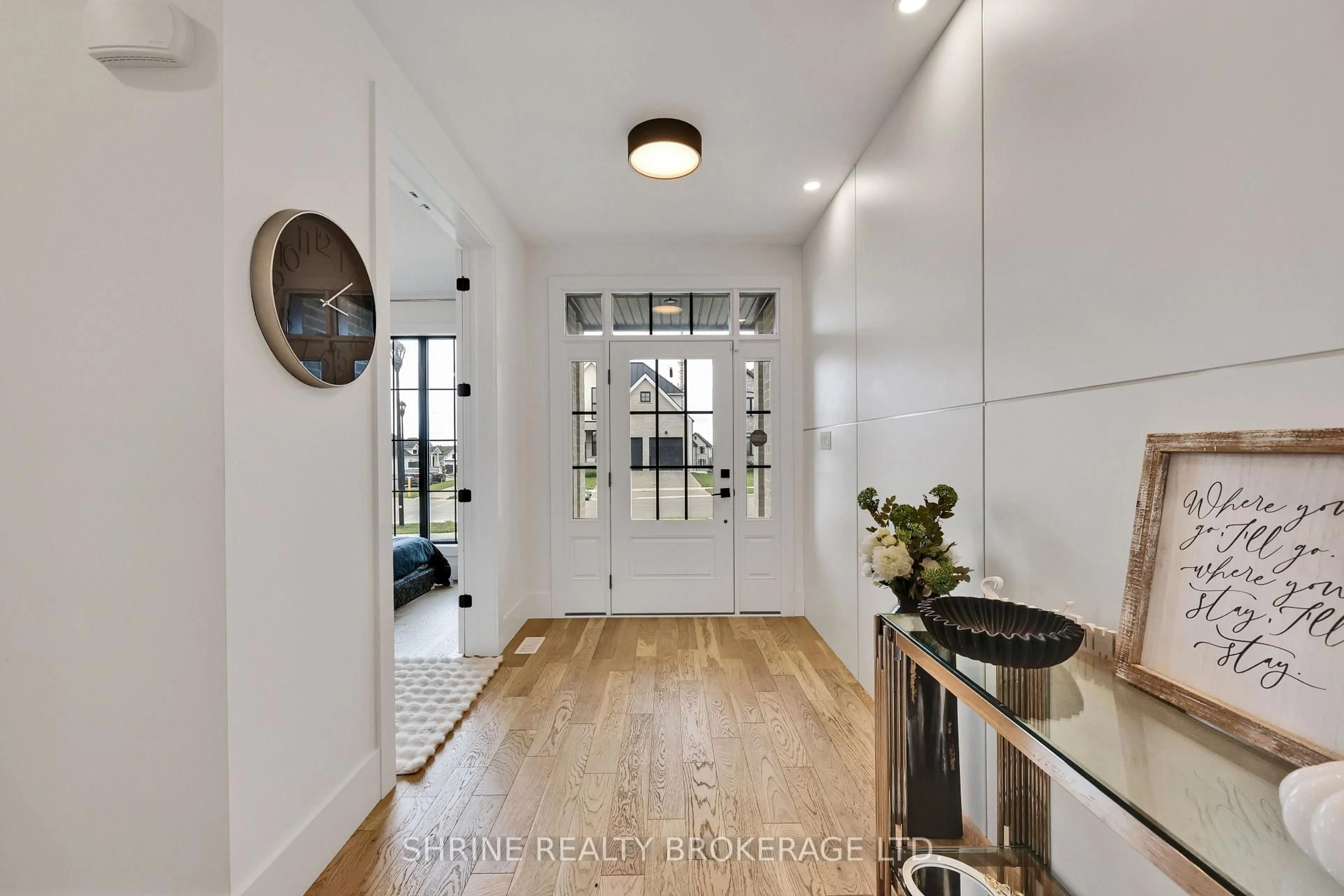 Indoor entryway for 1866 Fountain Grass Dr, London South Ontario N6K 0K7