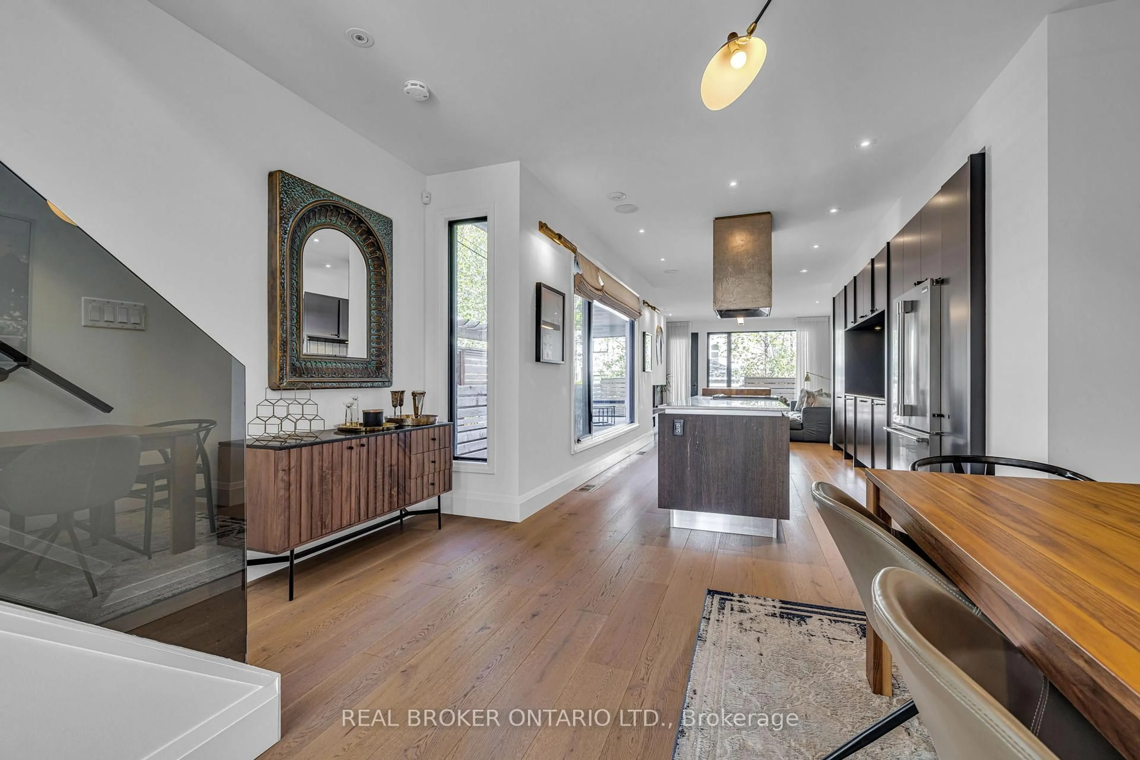 Open concept kitchen, unknown for 287 Dovercourt Ave, Ottawa Ontario K1Z 7H4