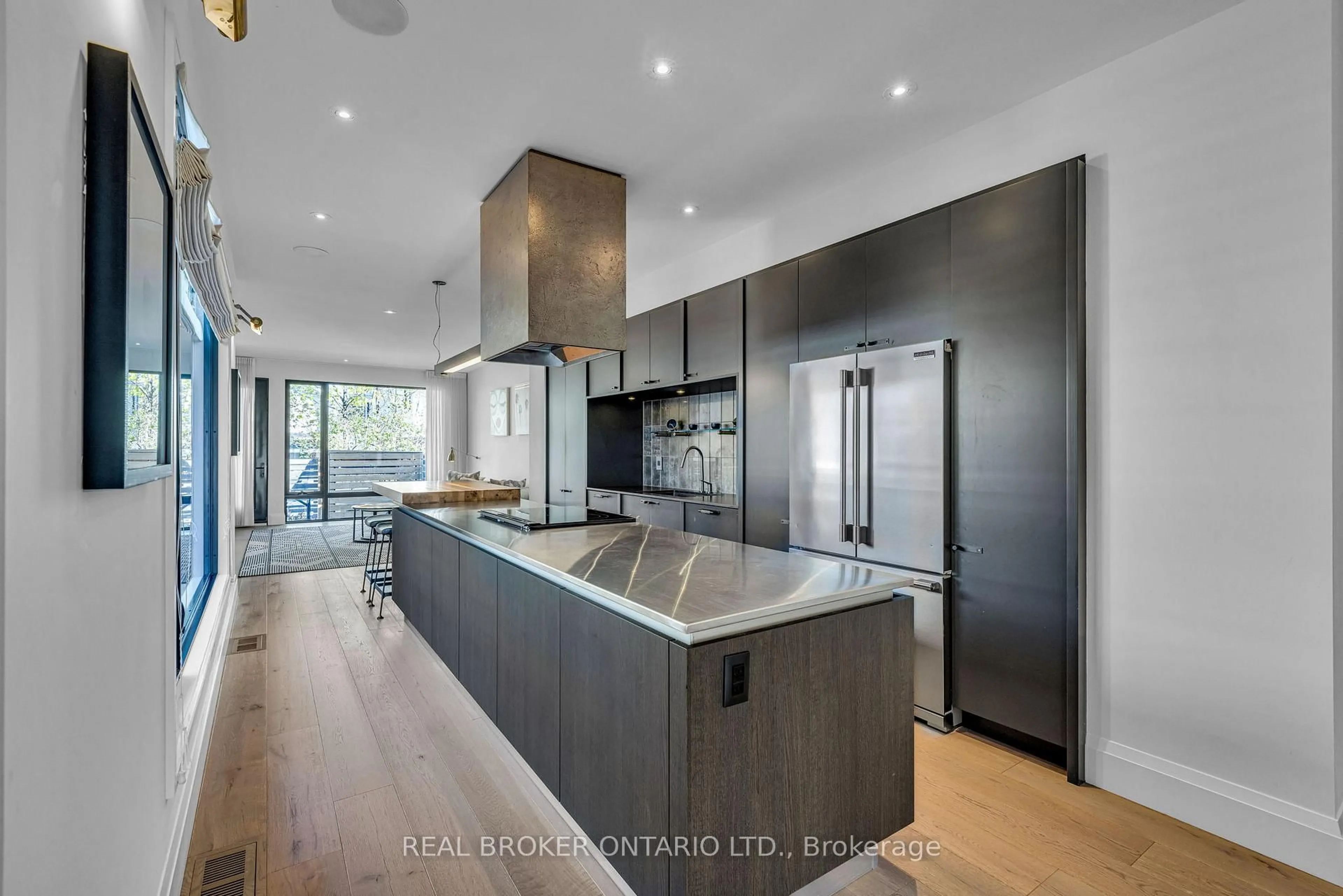Contemporary kitchen, unknown for 287 Dovercourt Ave, Ottawa Ontario K1Z 7H4