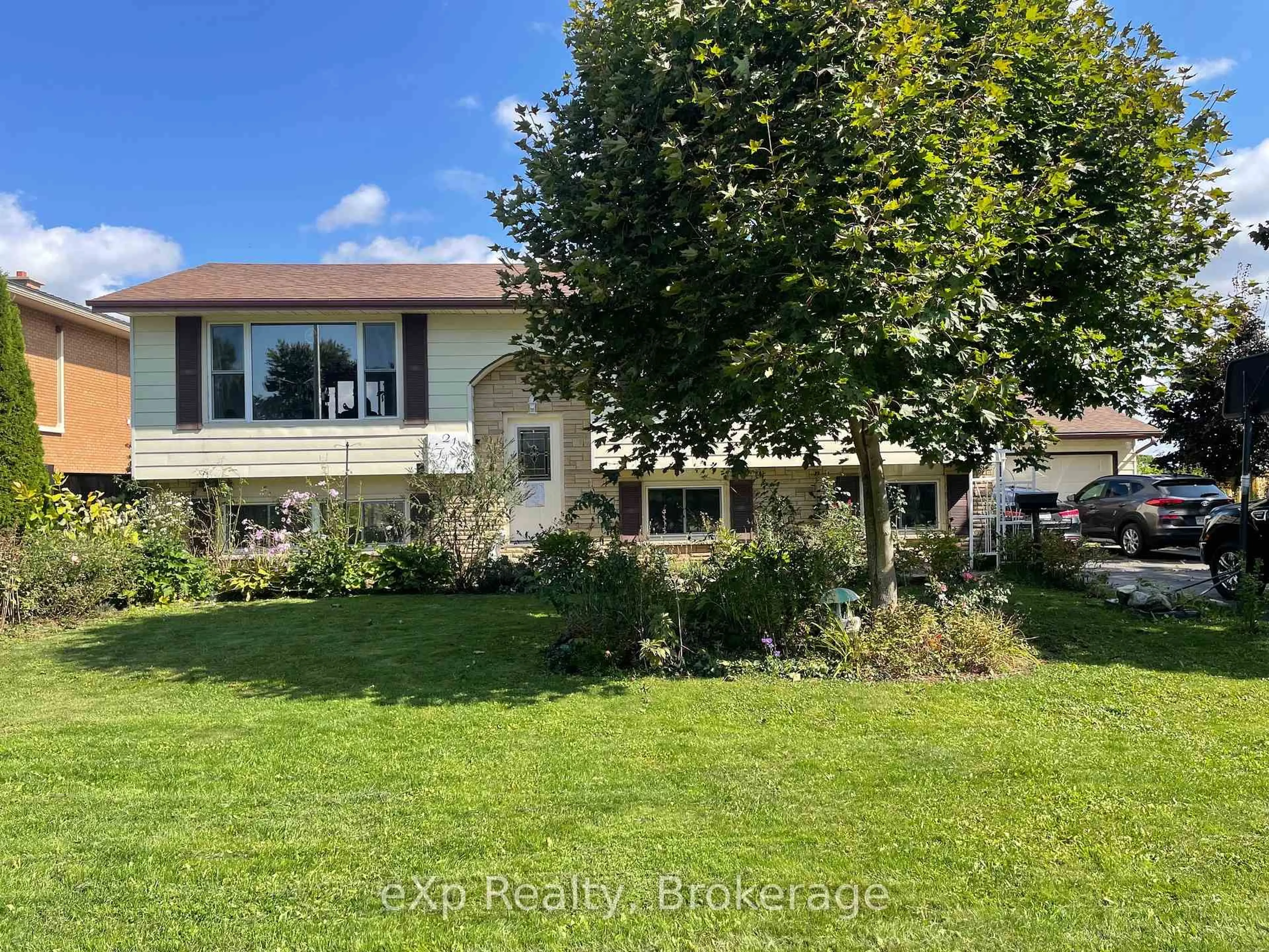 A pic from outside/outdoor area/front of a property/back of a property/a pic from drone, unknown for 21 FAIRVIEW Dr, Arran-Elderslie Ontario N0G 1L0