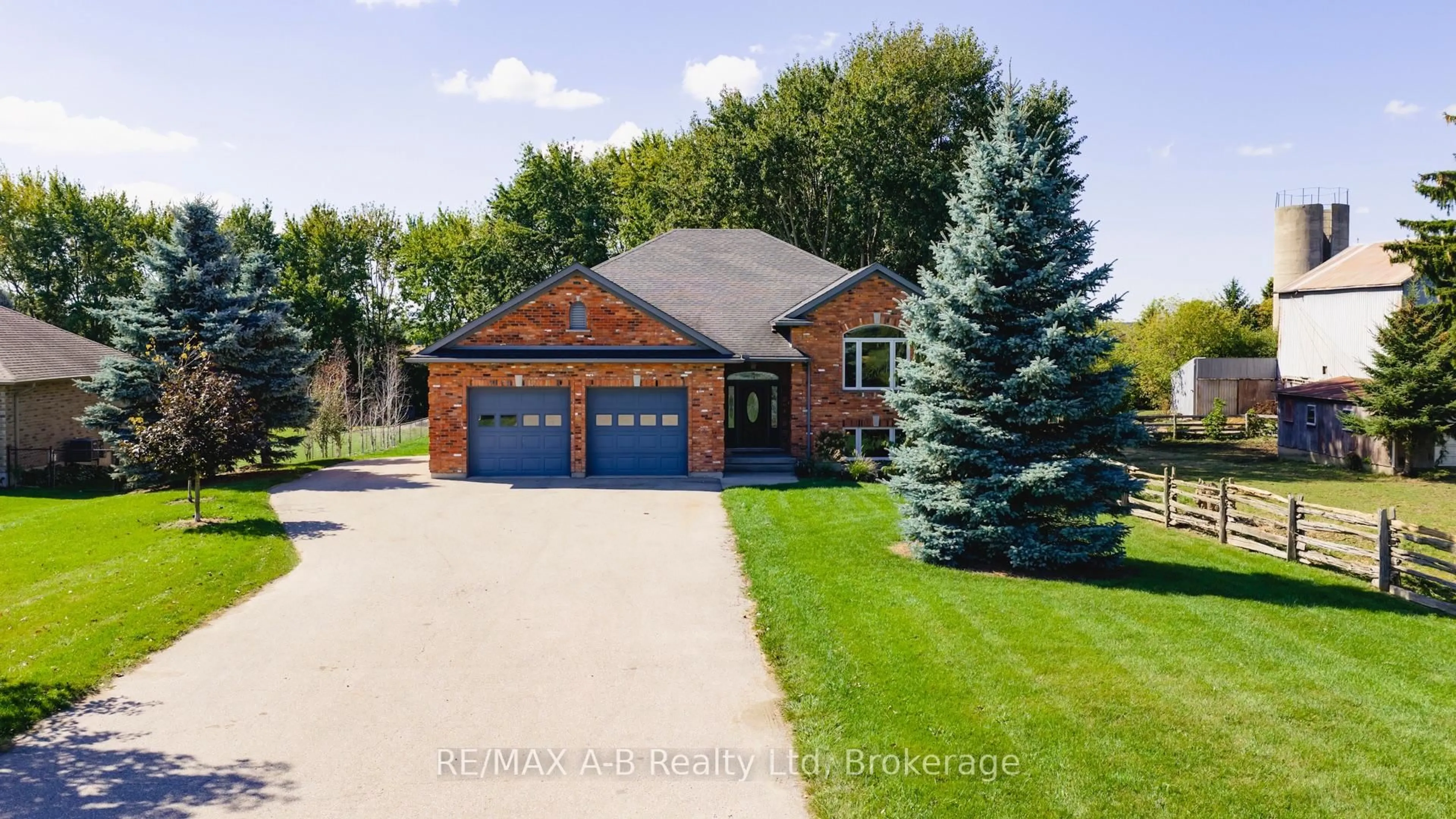 Home with brick exterior material, street for 75 Thames Rd, St. Marys Ontario N4X 1C4
