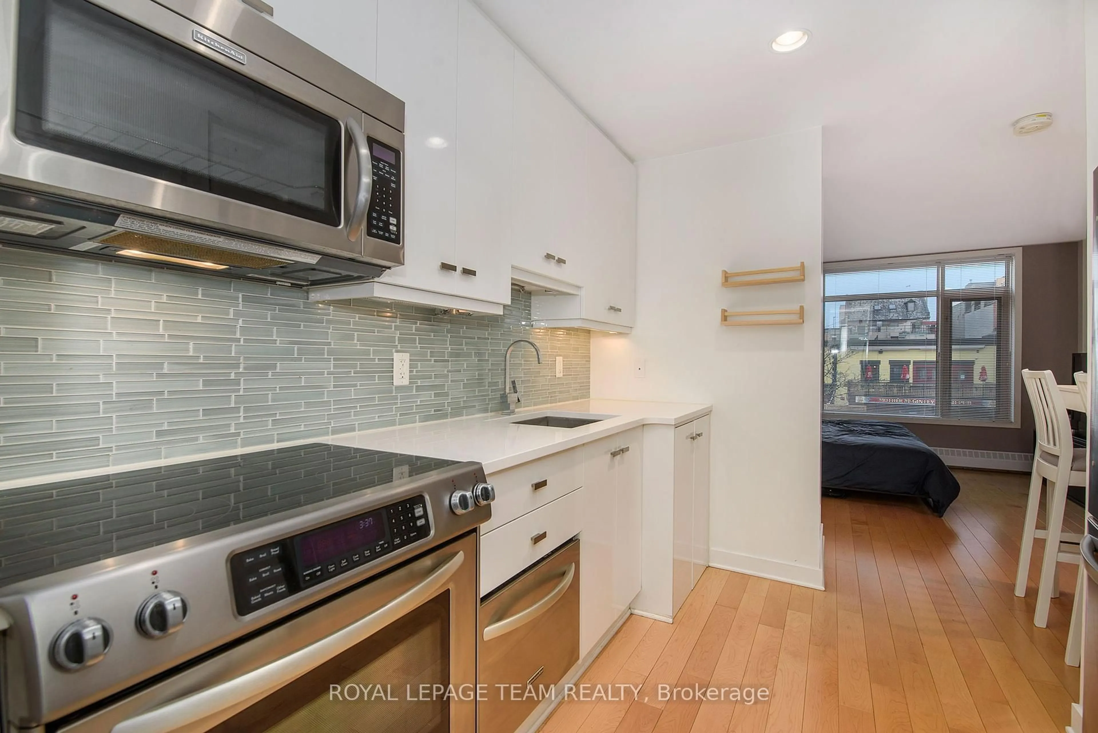 Standard kitchen, unknown for 202 St Patrick St #19, Ottawa Ontario K1N 5K3