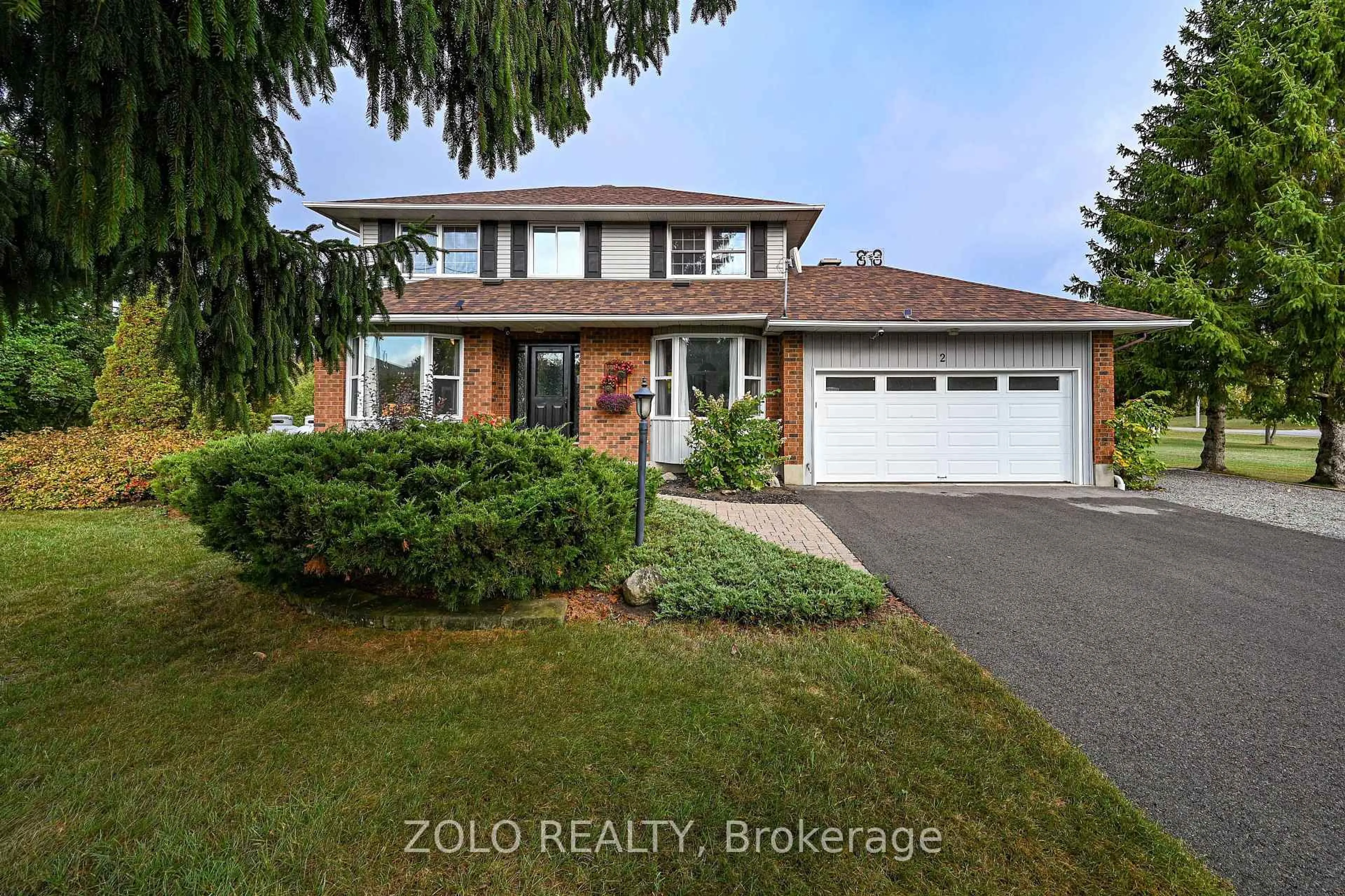 Home with brick exterior material, street for 2 Cambridge Crt, North Grenville Ontario K0G 1J0