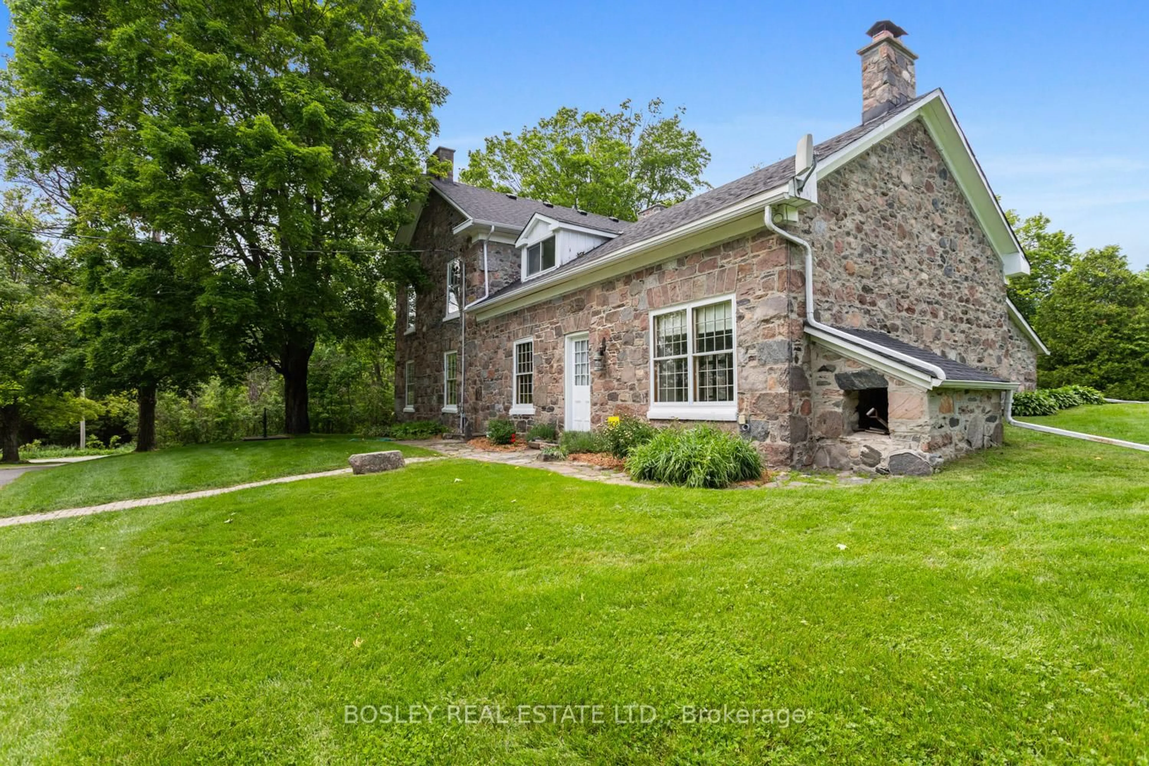 A pic from outside/outdoor area/front of a property/back of a property/a pic from drone, street for 2247 Van Luven Rd, Hamilton Township Ontario K0K 1C0