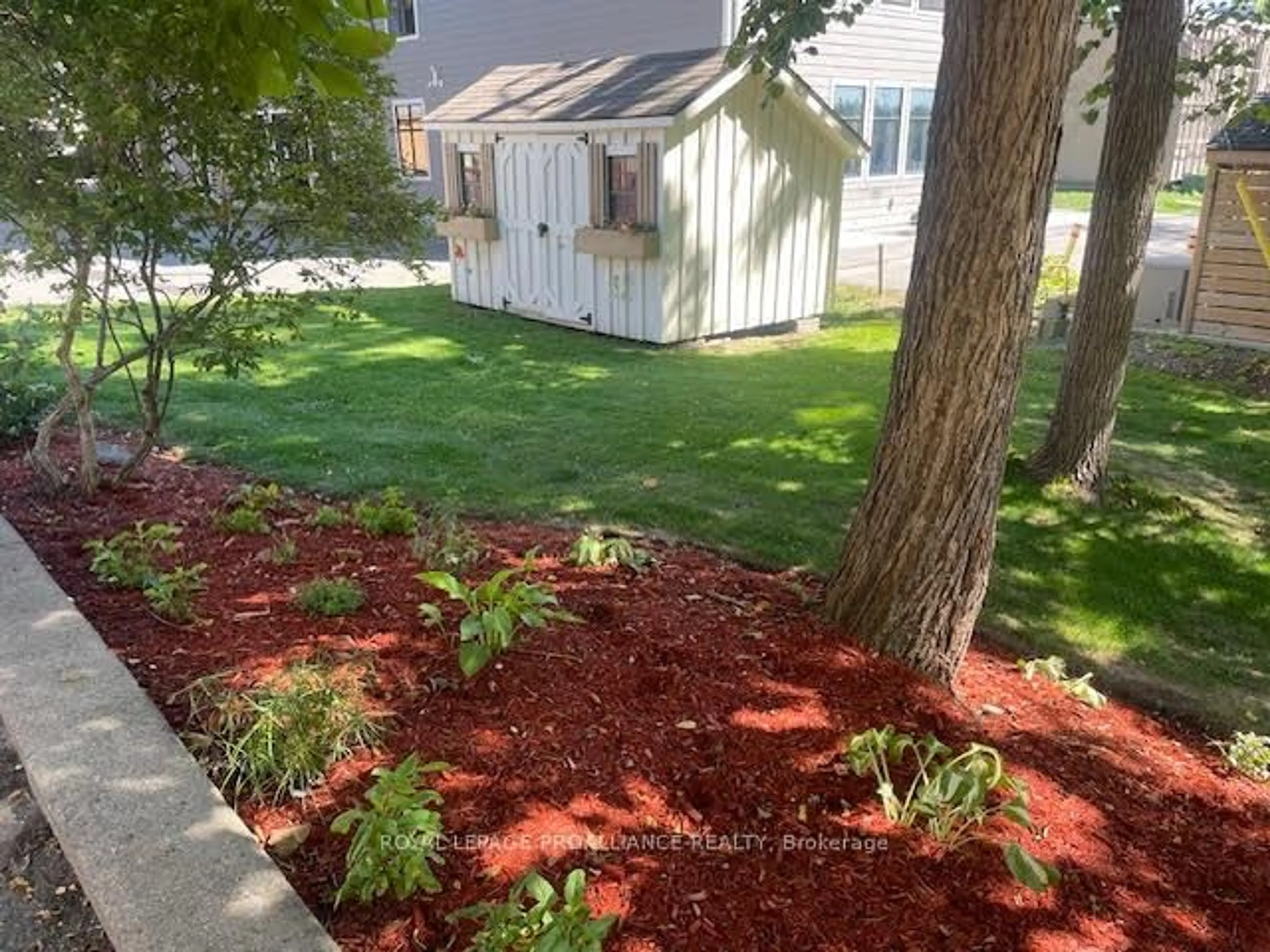 A pic from outside/outdoor area/front of a property/back of a property/a pic from drone, street for 7 Forsyth St, Limoges Ontario K0K 2M0