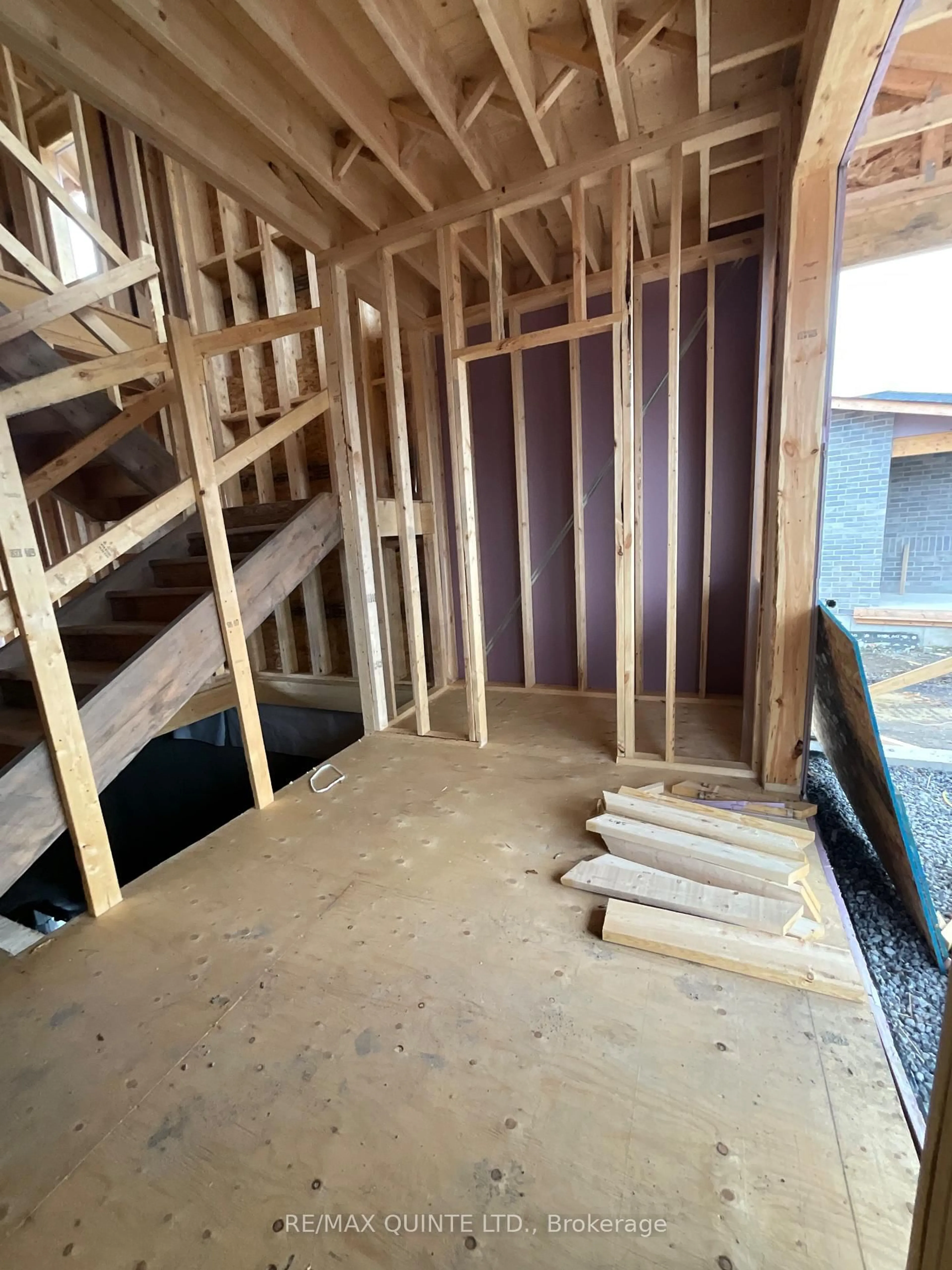A pic of a room for 91 Raycroft Dr, Belleville Ontario K8N 0R5