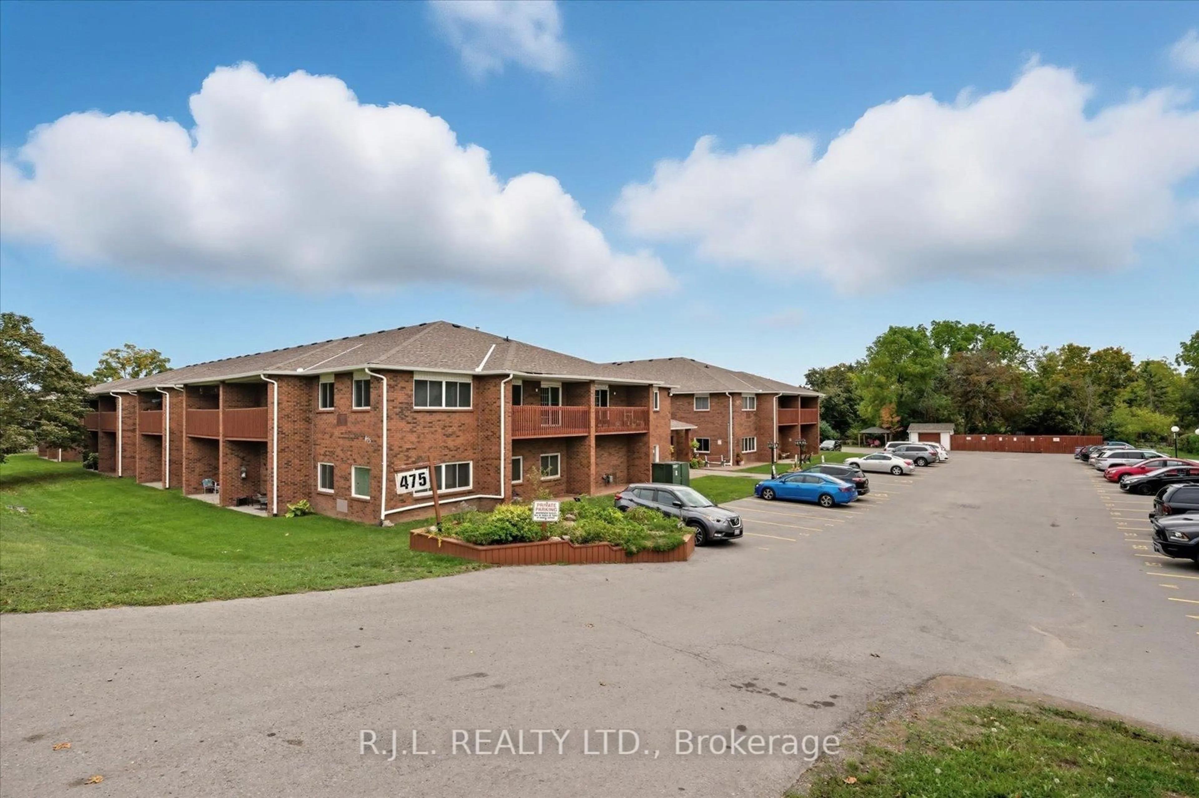 A pic from outside/outdoor area/front of a property/back of a property/a pic from drone, unknown for 475 Parkhill Rd #101, Peterborough Ontario K9H 7M5