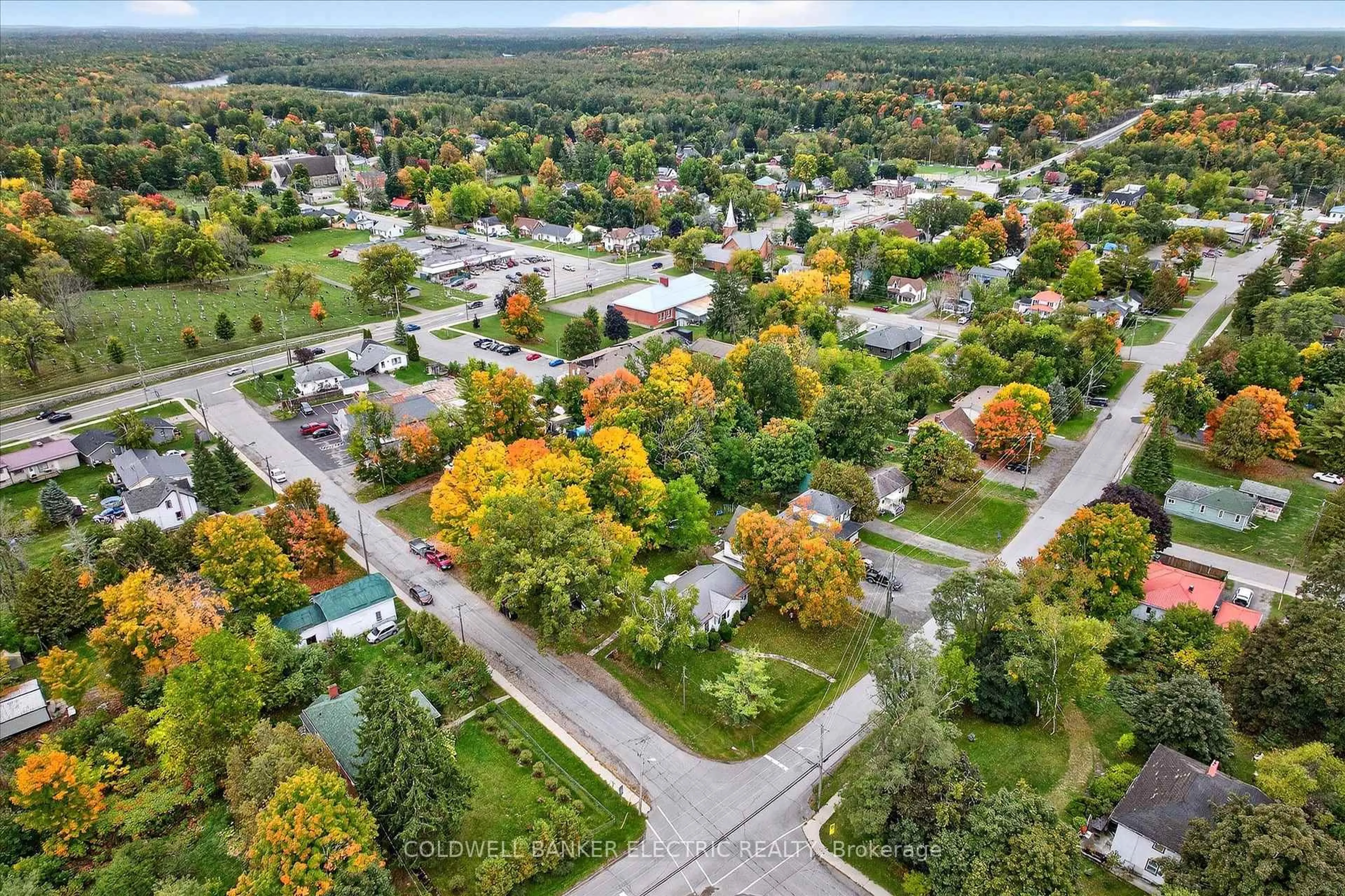 A pic from outside/outdoor area/front of a property/back of a property/a pic from drone, street for 42 Madoc St, Limoges Ontario K0K 2M0
