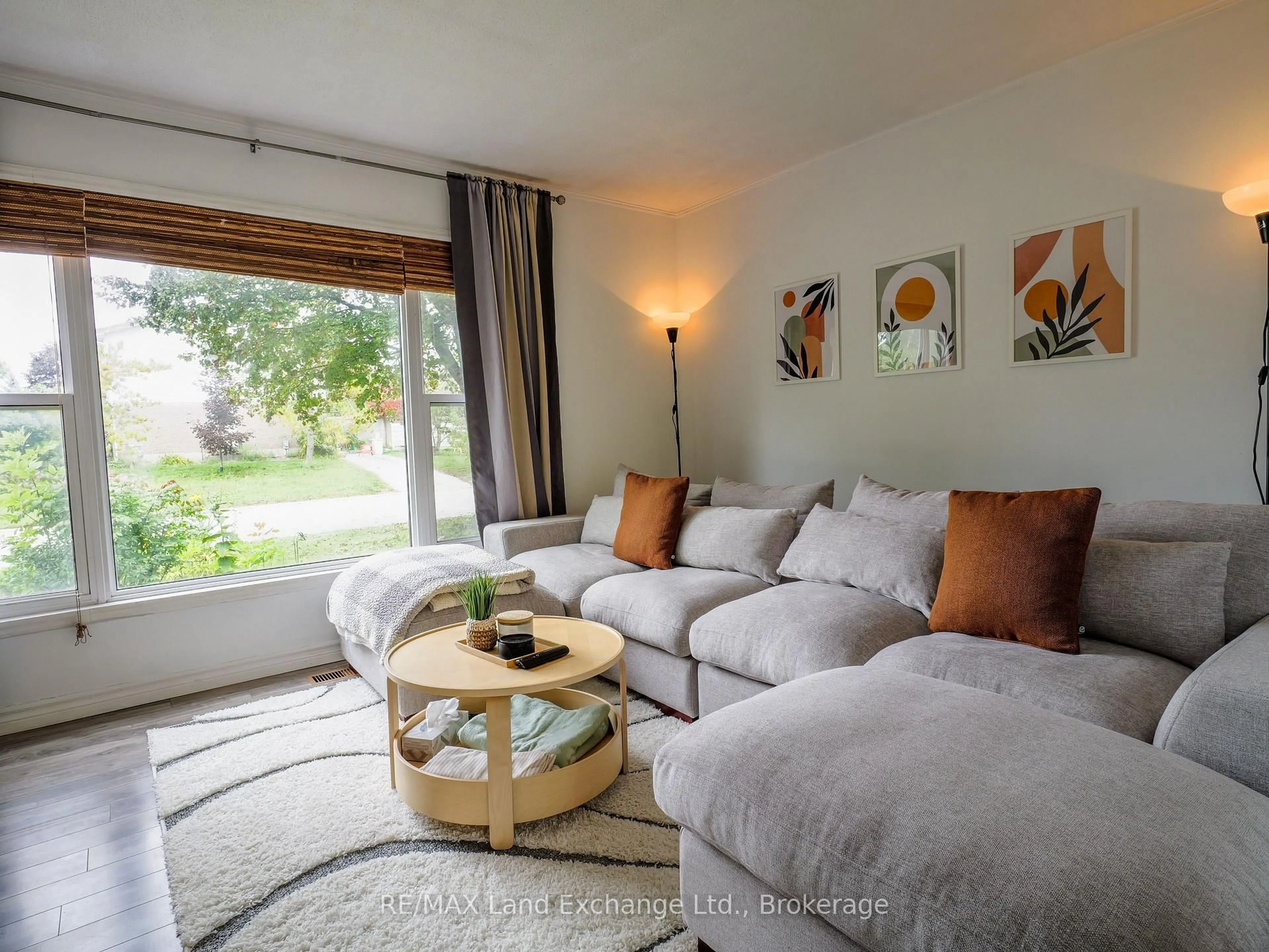 Living room with furniture, unknown for 650 Barnes Ave, Saugeen Shores Ontario N0H 2C1