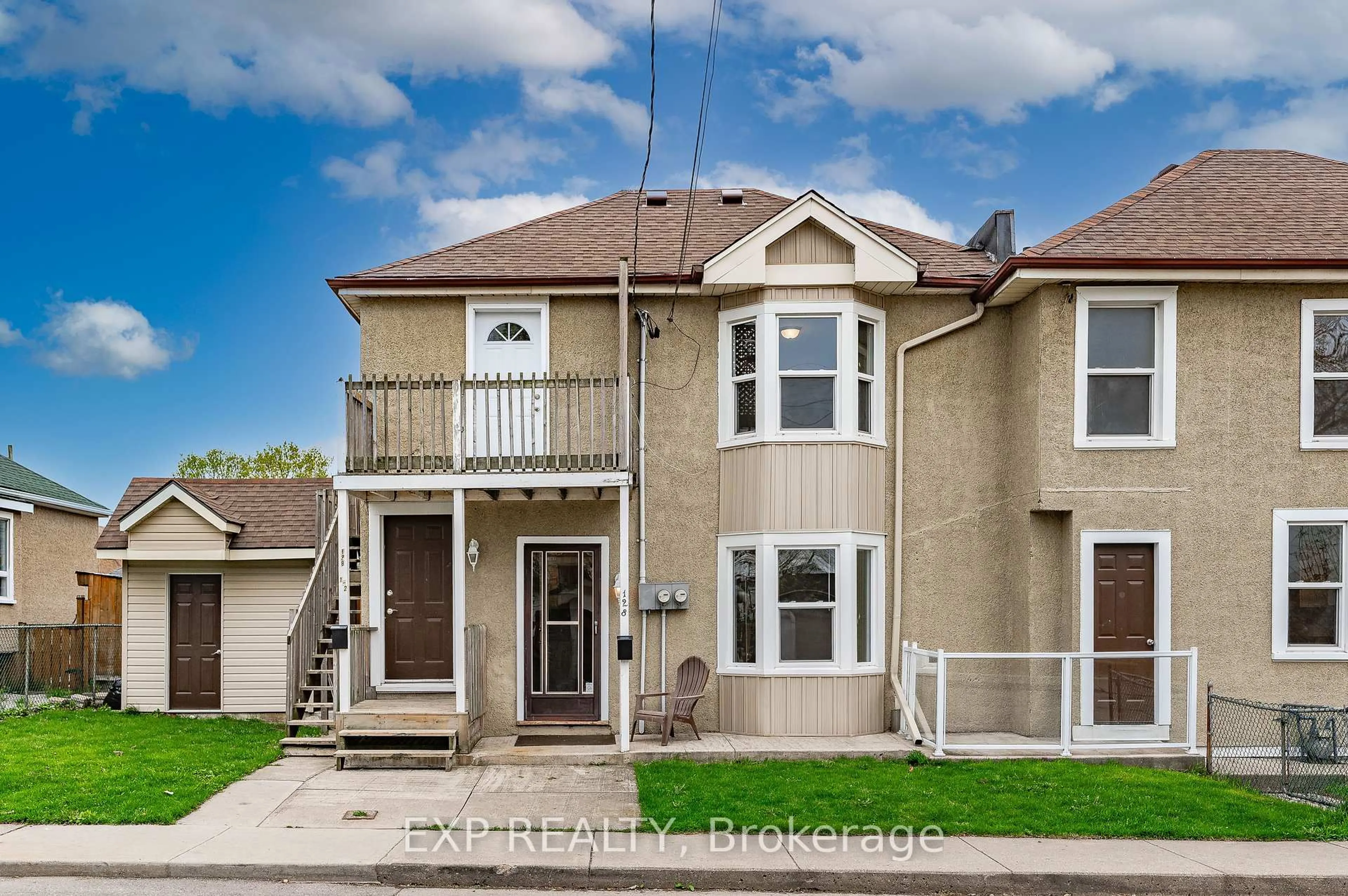 Home with vinyl exterior material, street for 54 Frederick Ave, Hamilton Ontario L8H 4K4