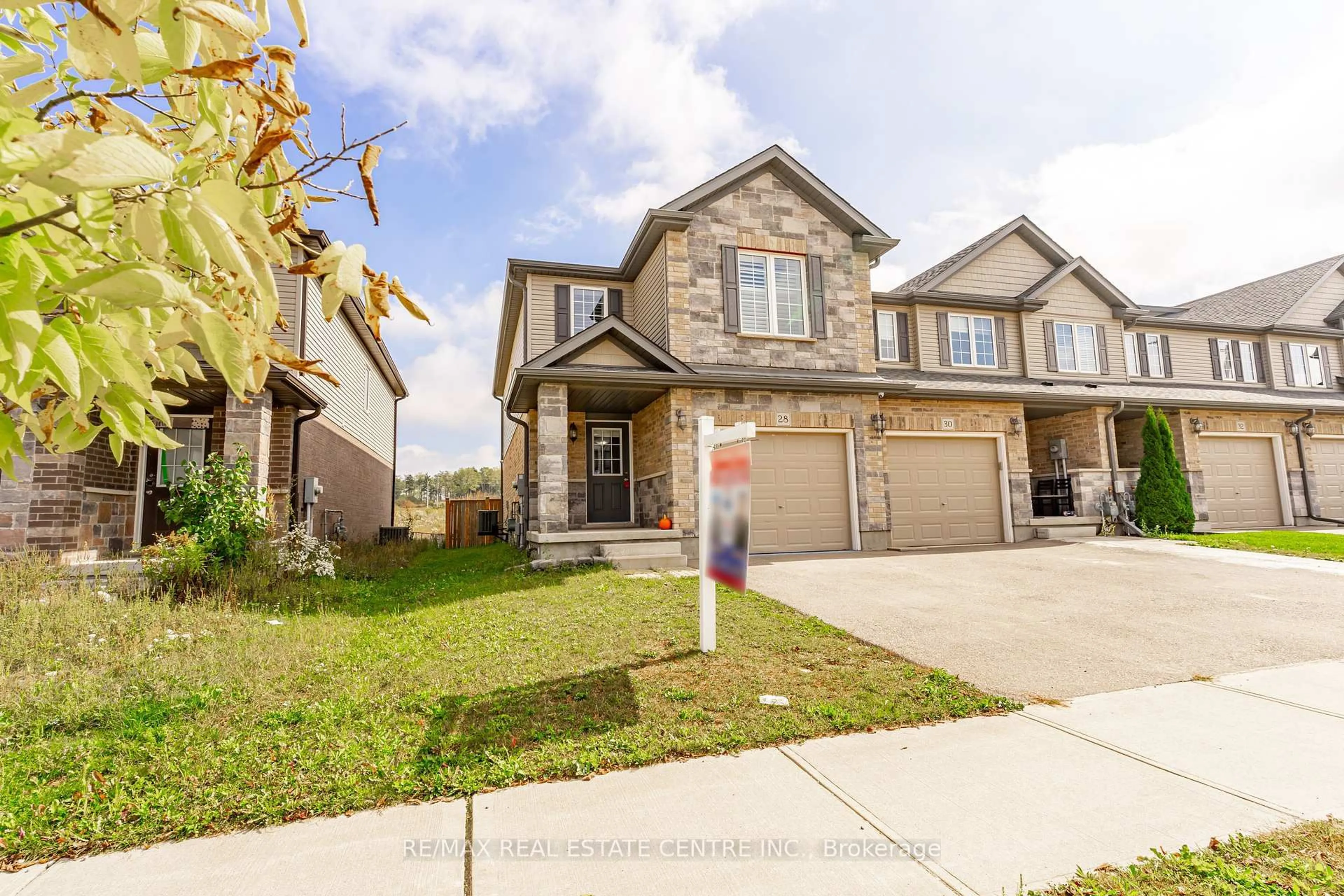 Home with brick exterior material, street for 28 Newstead Rd, Brant Ontario N3L 0G3