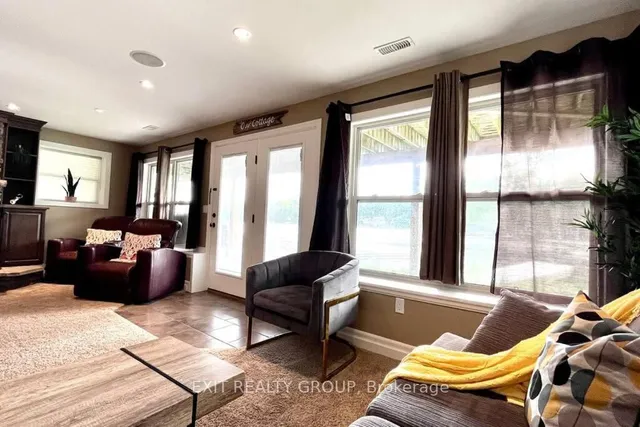 1531 Foxboro Stirling Rd, Stirling 5