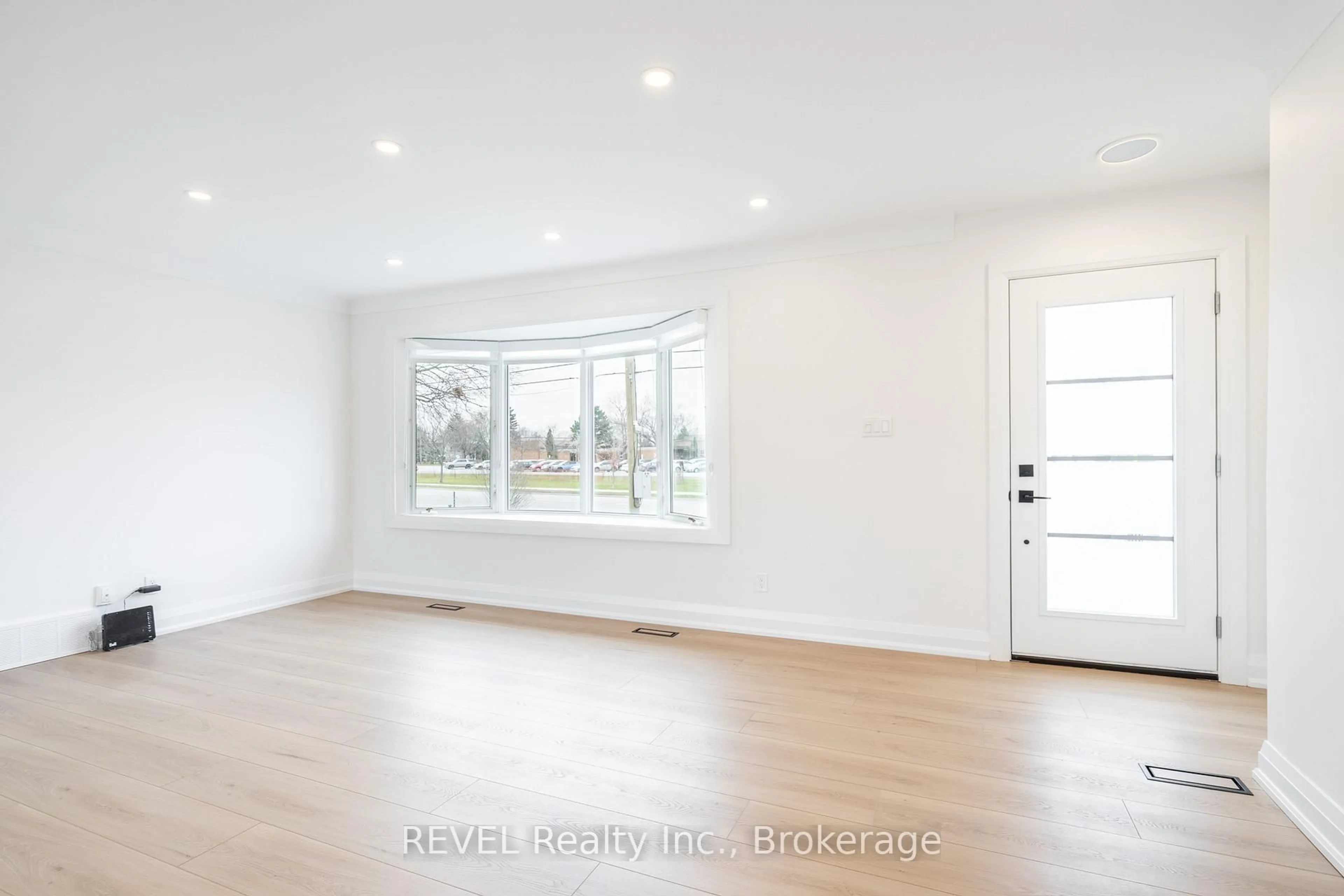 A pic of a room for 508 Geneva St, St. Catharines Ontario L2R 2H6